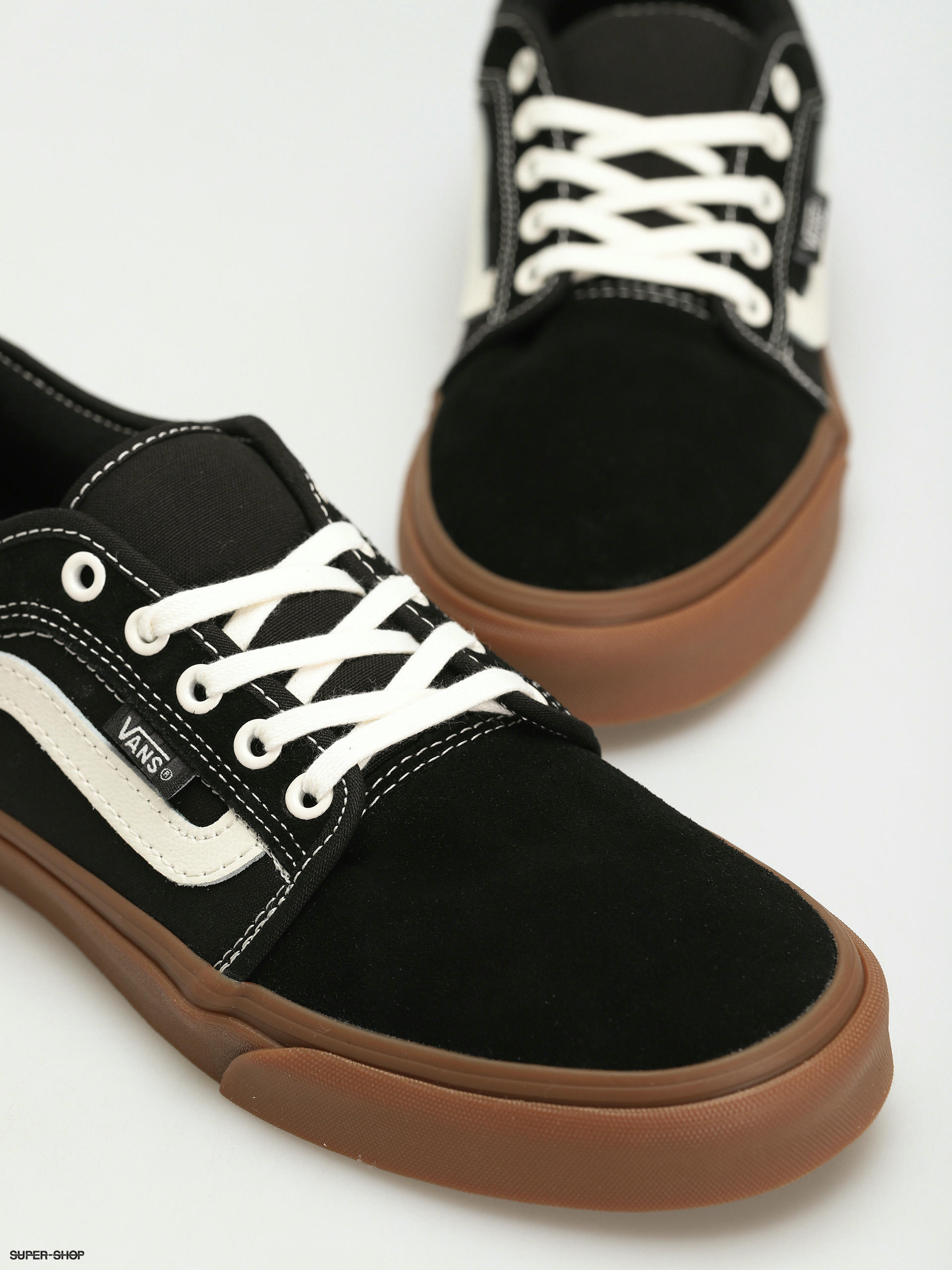 vans mn chukka low