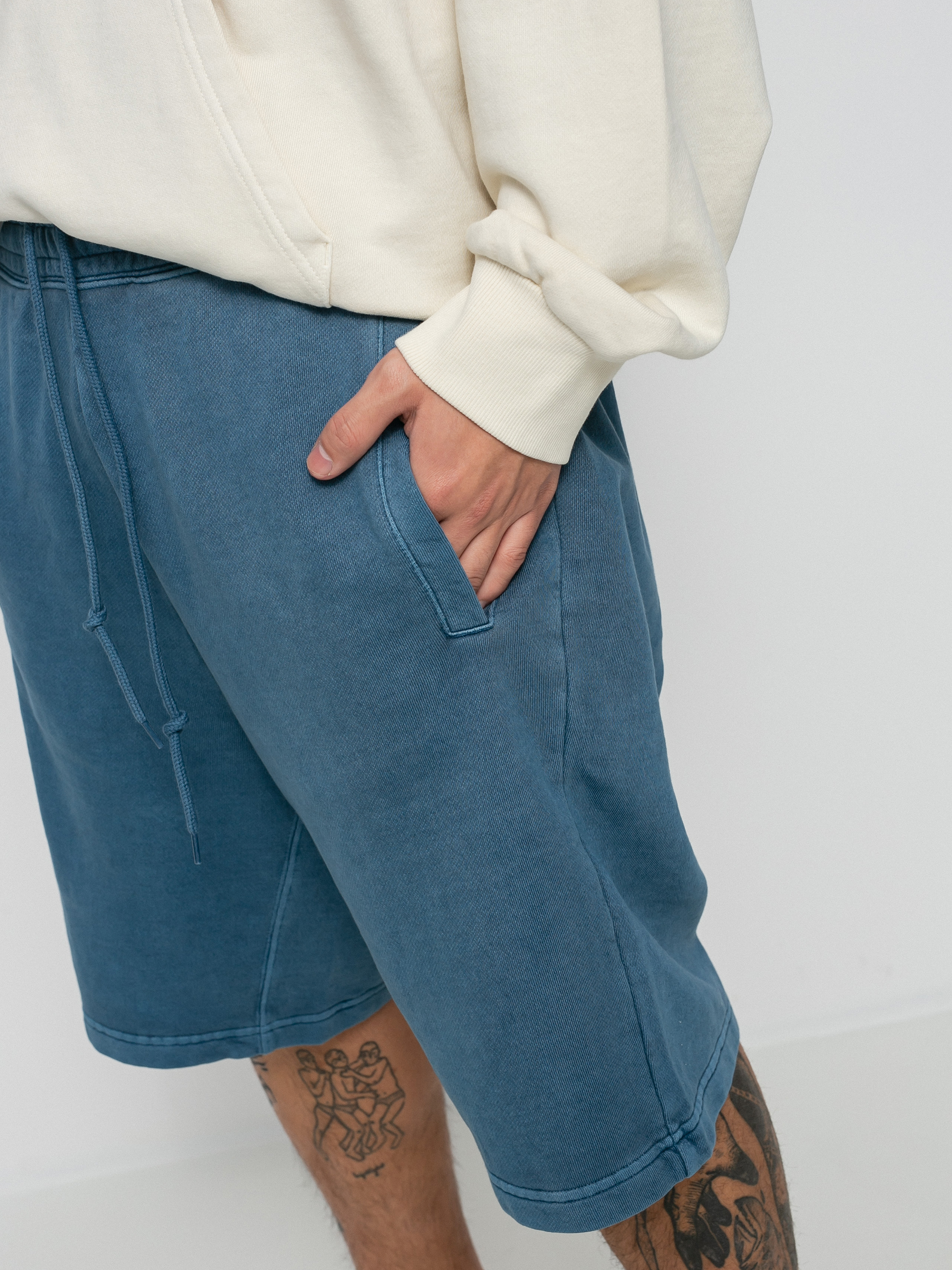 Carhartt WIP Nelson Shorts (icy water)