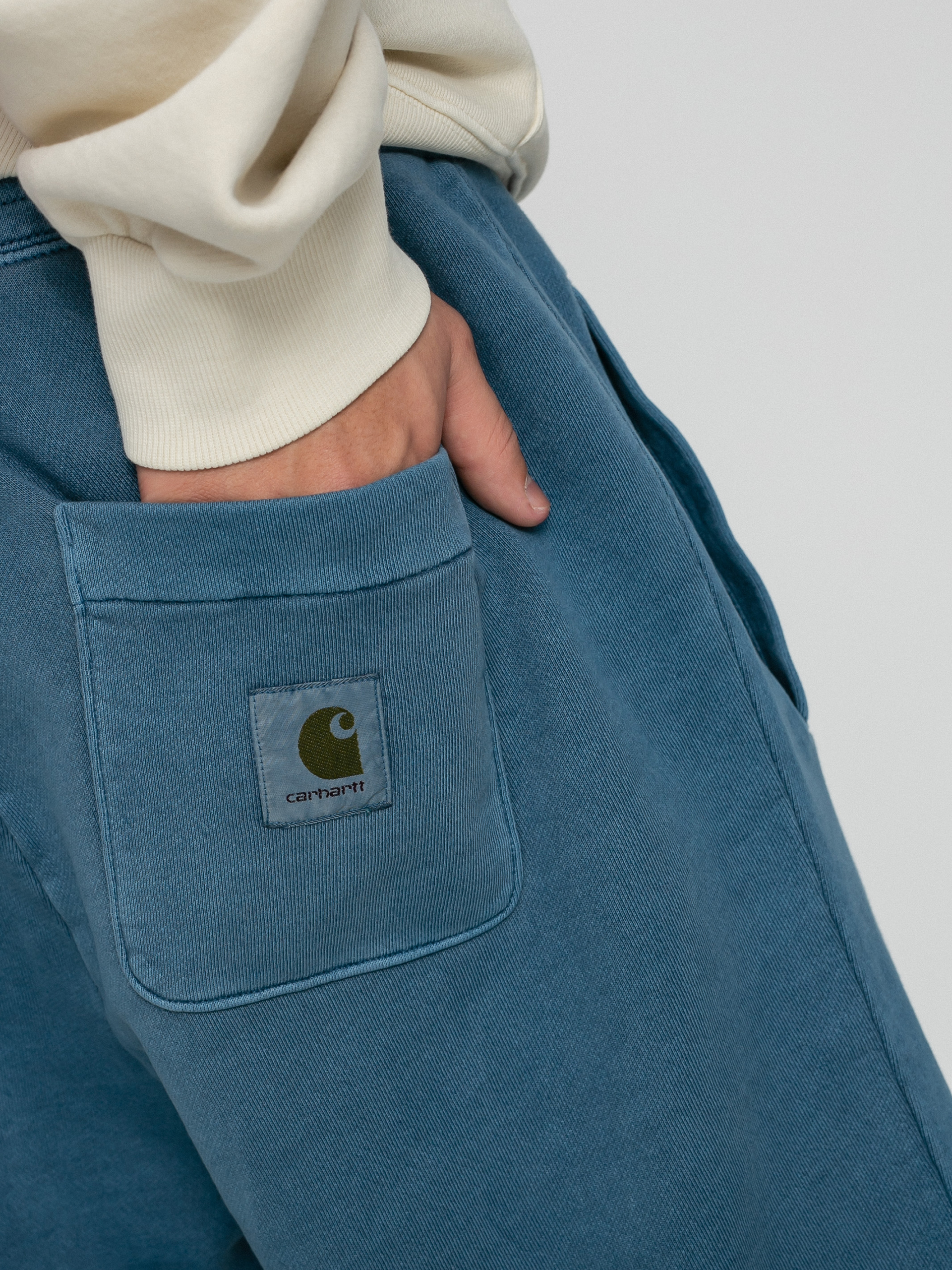 Carhartt WIP Nelson Shorts (icy water)