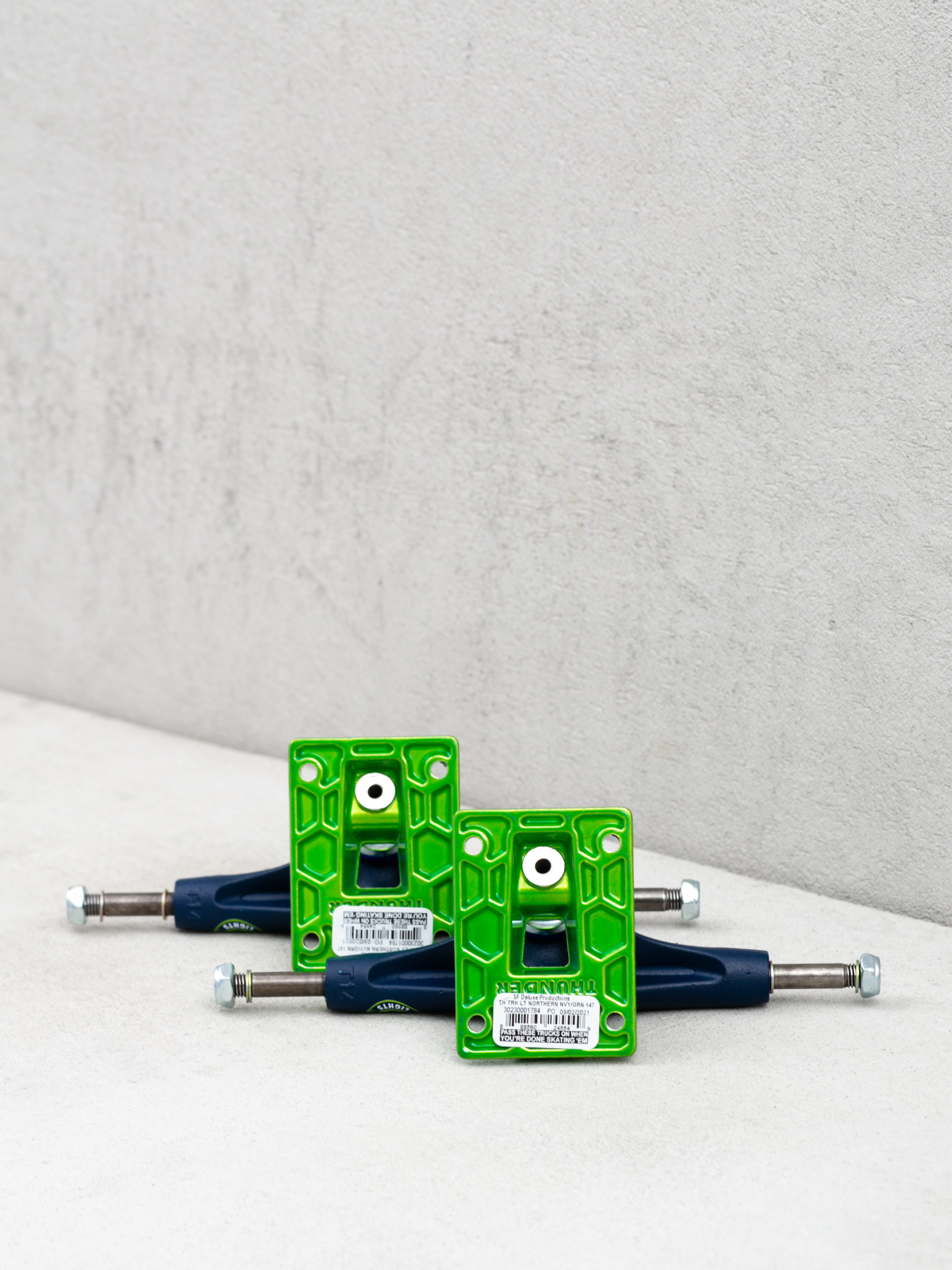 Thunder Northern Lt Trucks (navy/green)