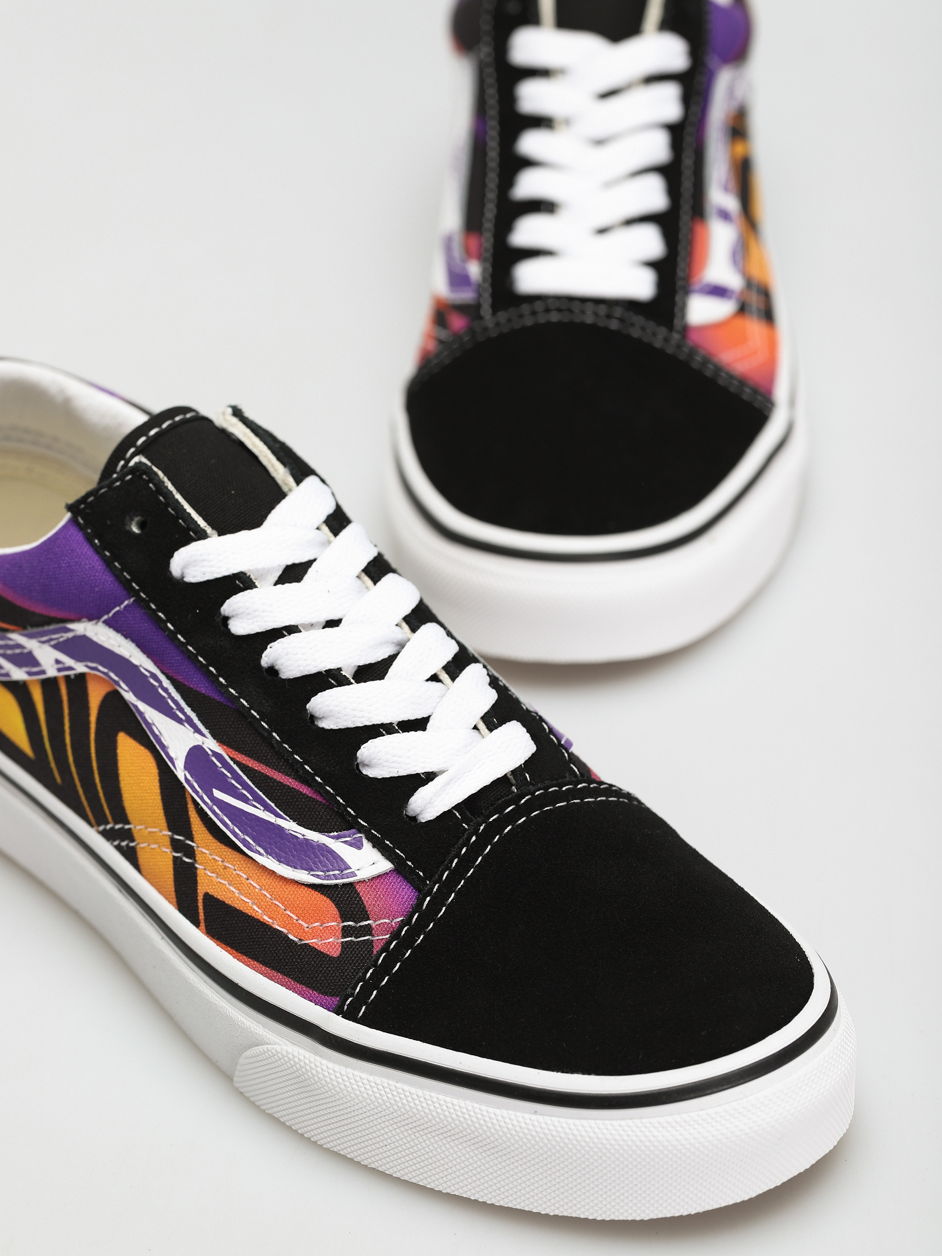 Vans Old Skool Shoes (graphic check/black/multi)