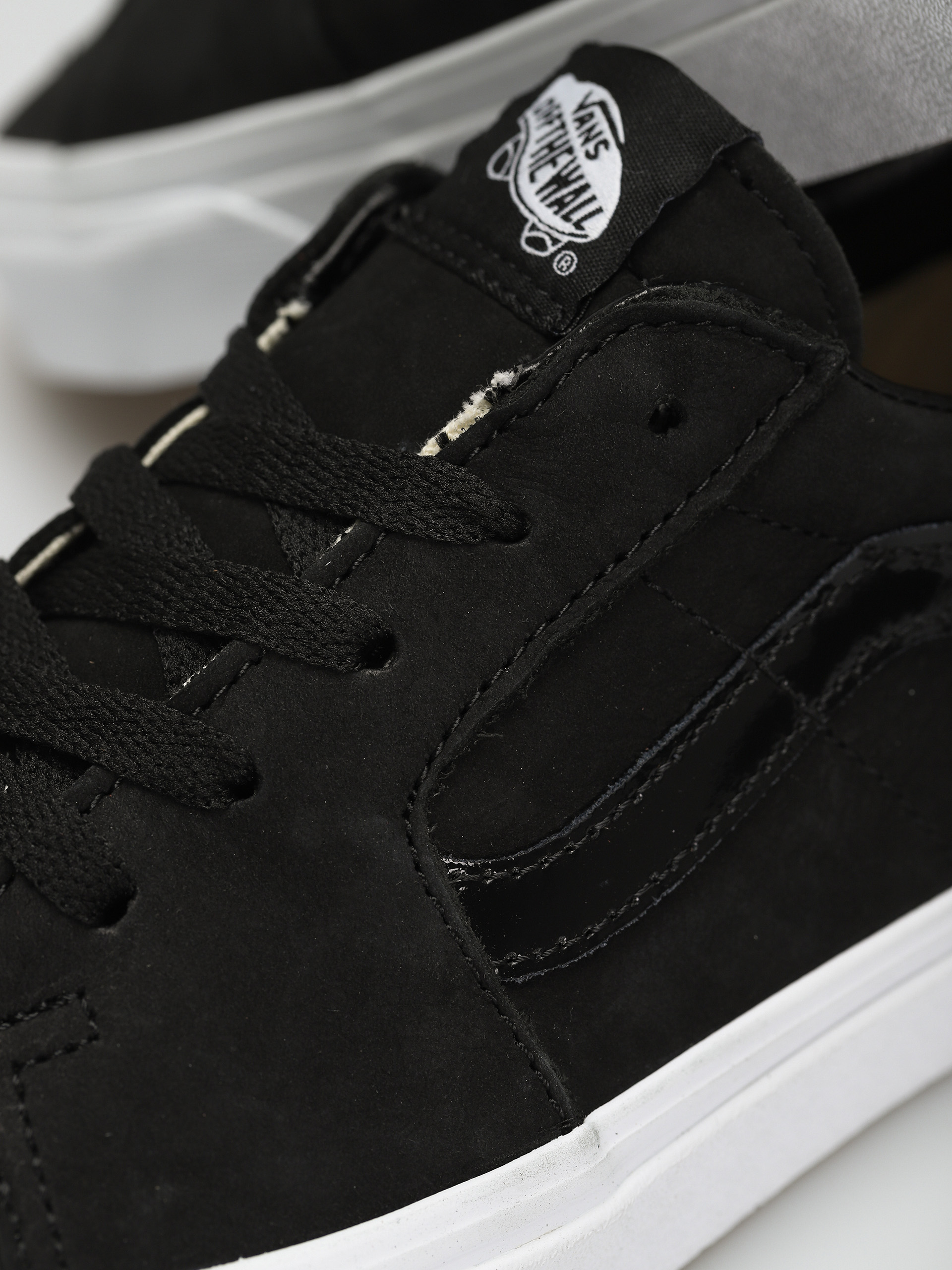 Vans Sk8 Low Shoes (matte shine/black/true white)