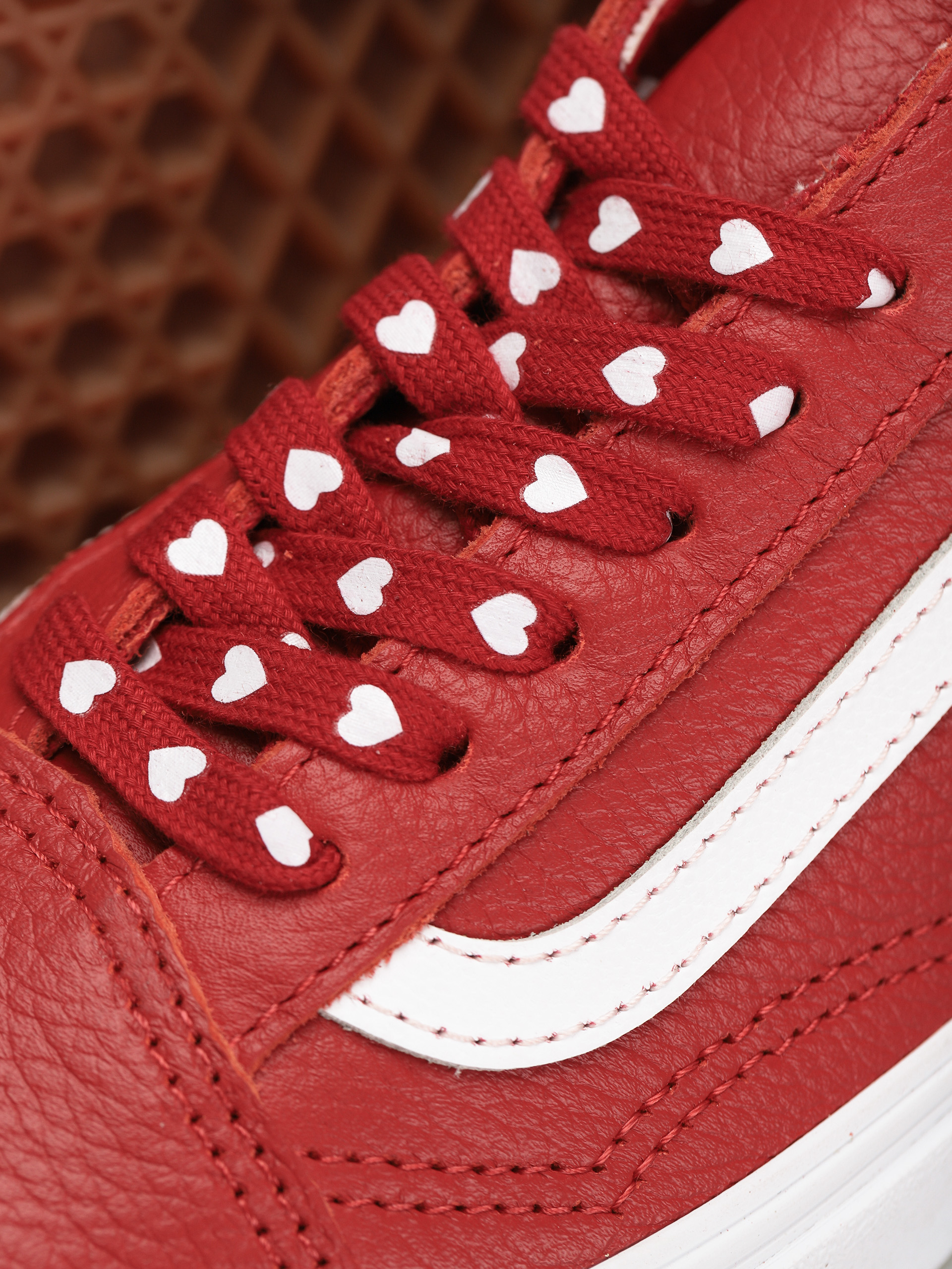 Vans Old Skool Shoes (waffle lovers/racing red/true white)
