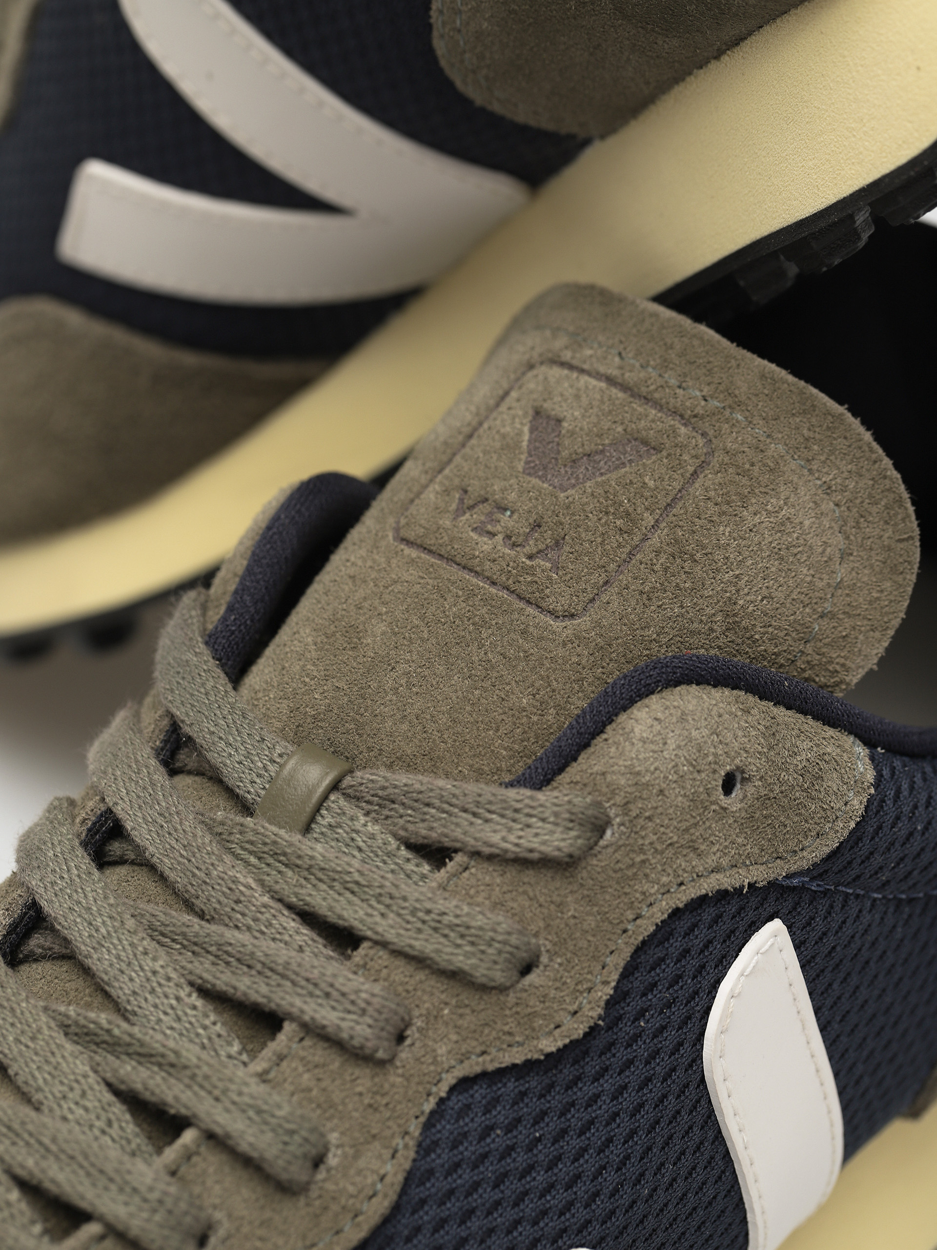 Veja Rio Branco Shoes (nautico white orange fluo)