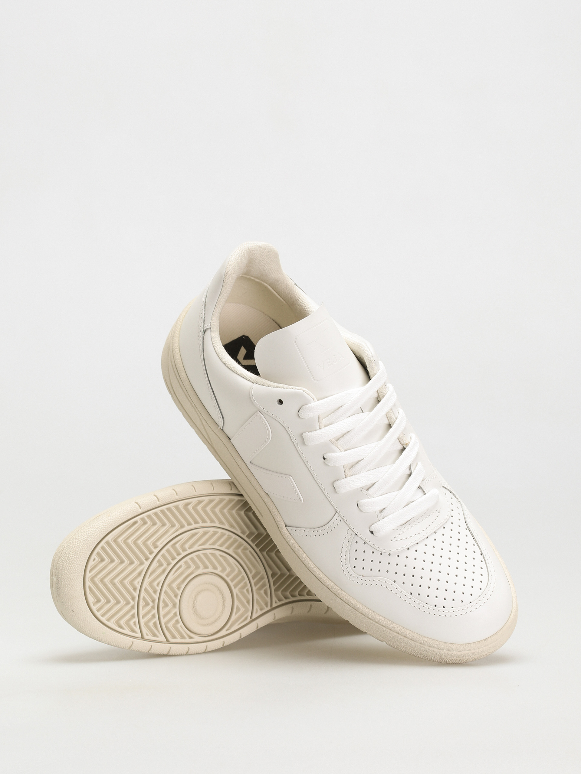 Veja V-10 Shoes (leather extra white)