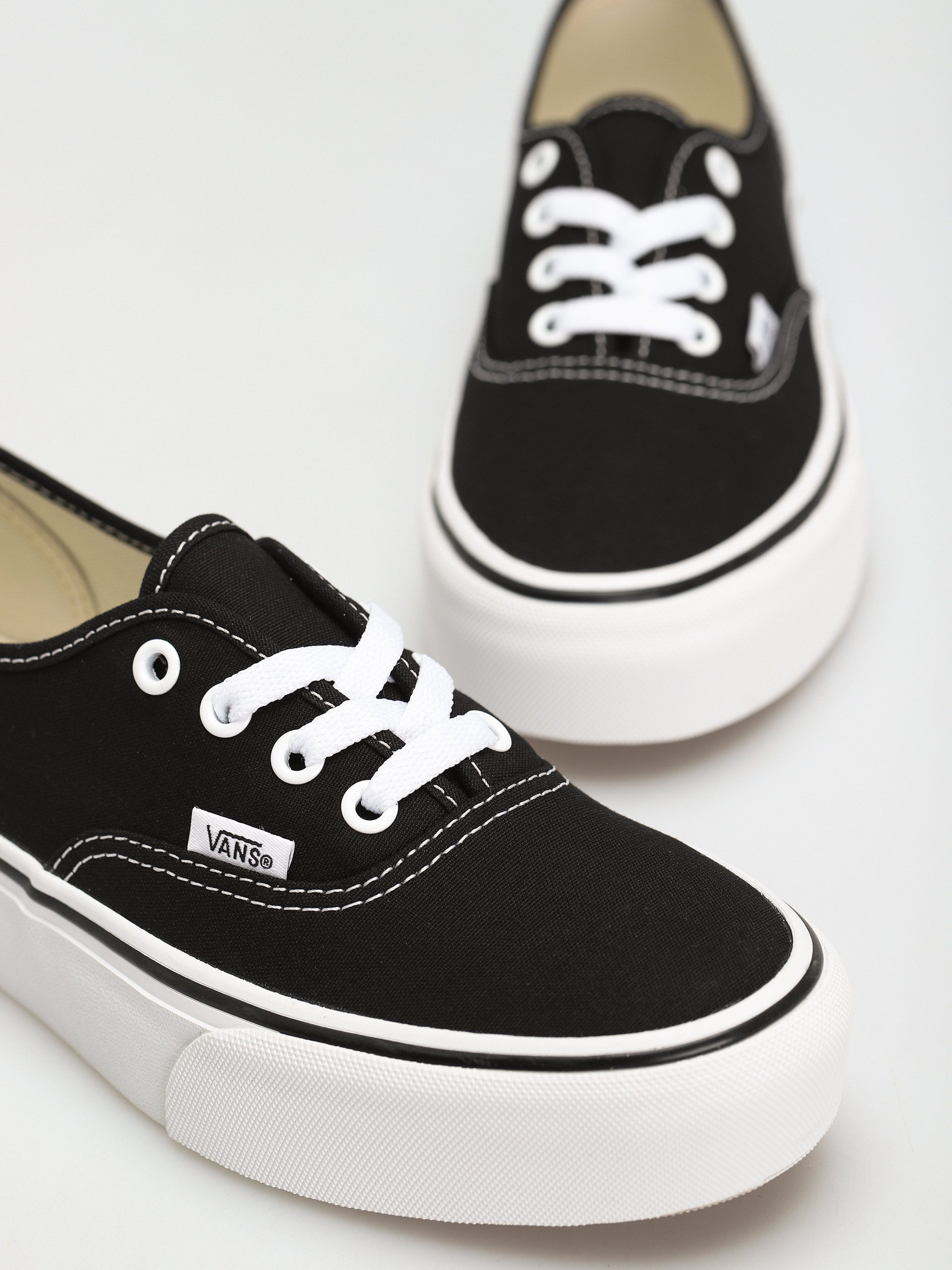 Vans Authentic Platform 2.0 Shoes (black)