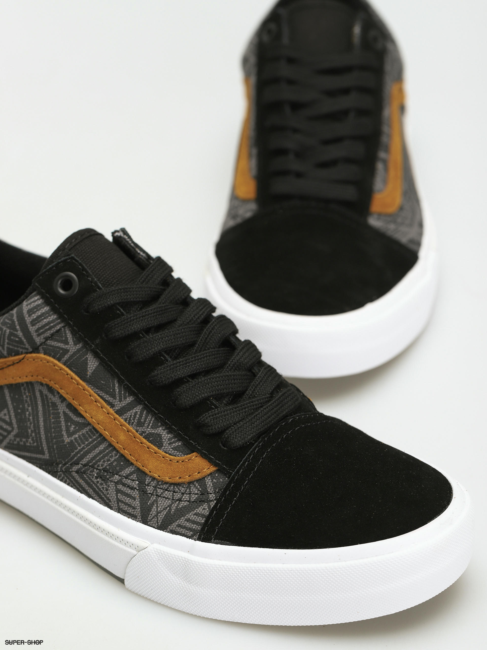 vans old skool brown black