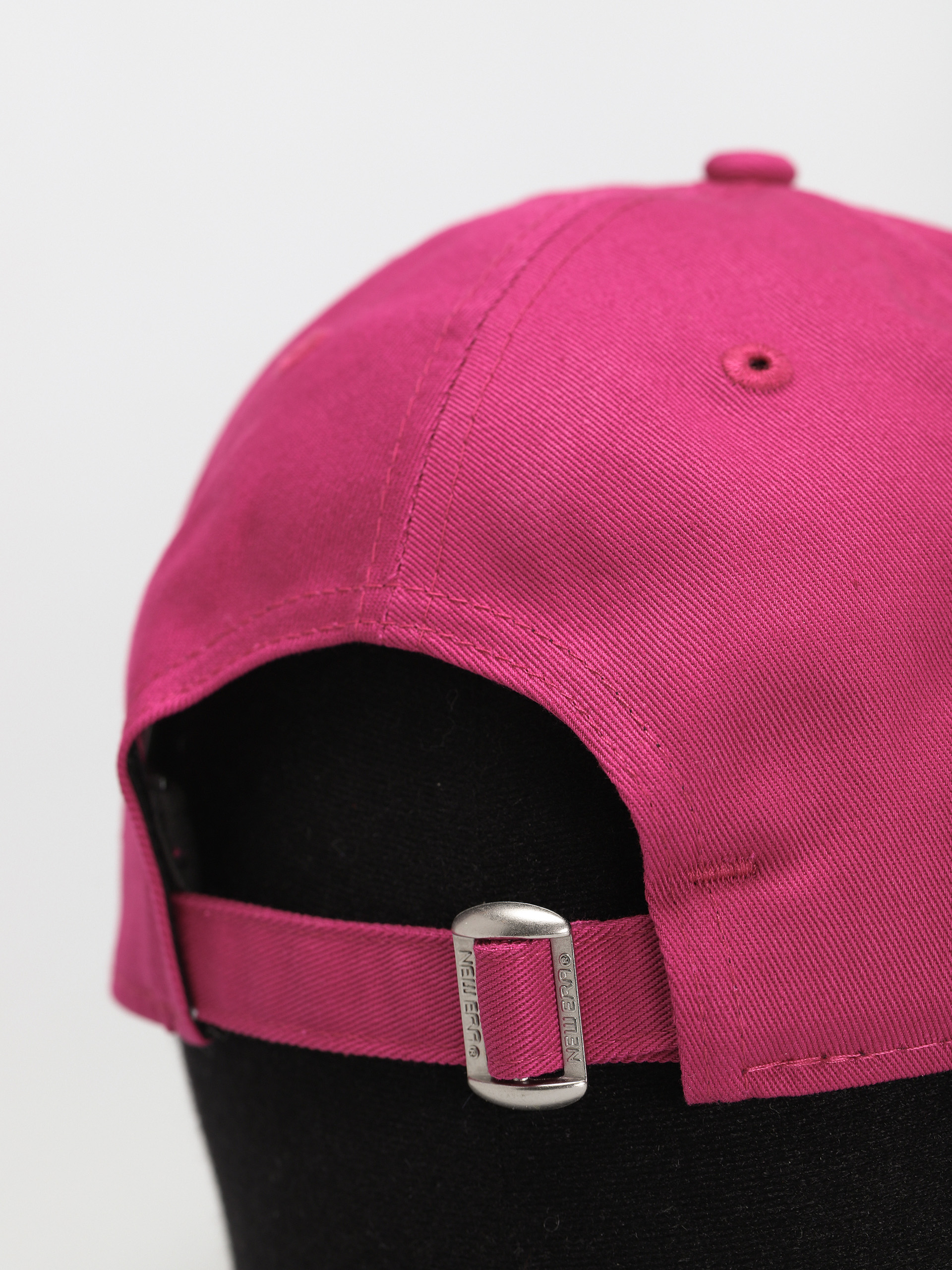 New Era Berretto Vespa 9Forty Trucker - Rosa - Taglia Unica Regolabile