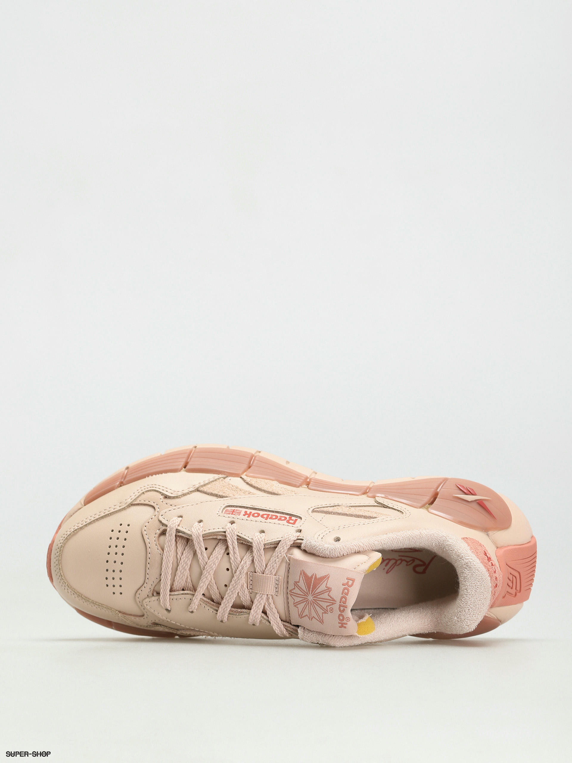 reebok peach shoes