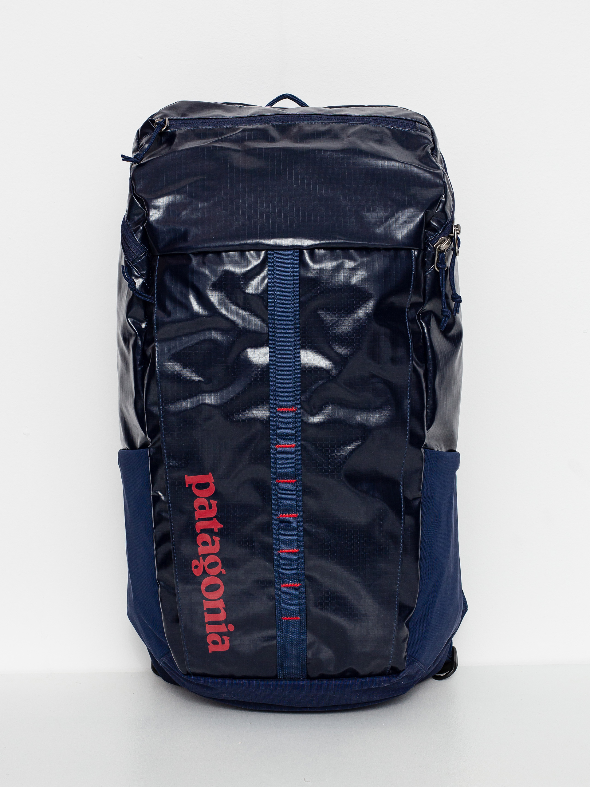 Patagonia Black Hole Pack 25L Backpack (classic navy)