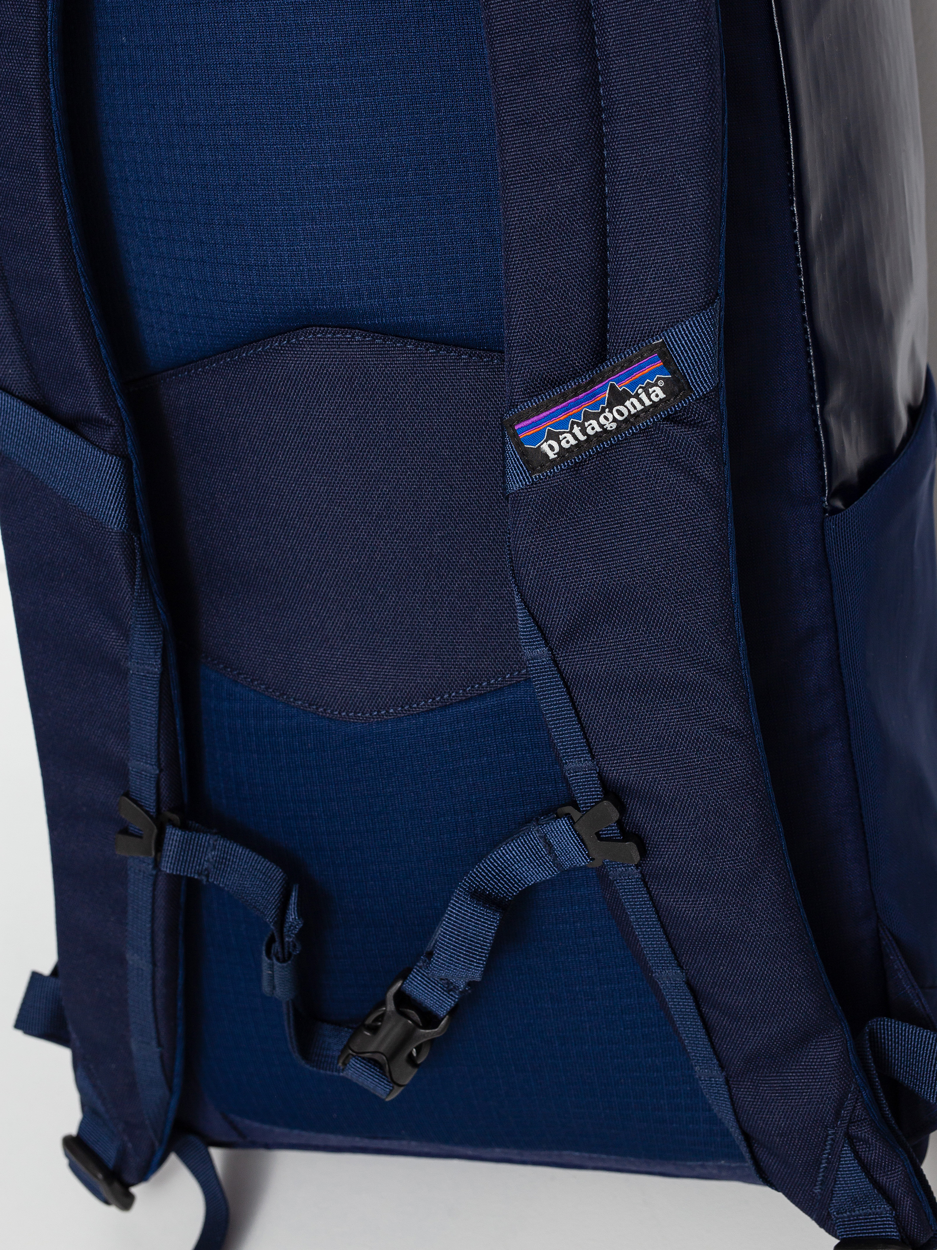 Patagonia Black Hole Pack 25L Rucksack (classic navy)