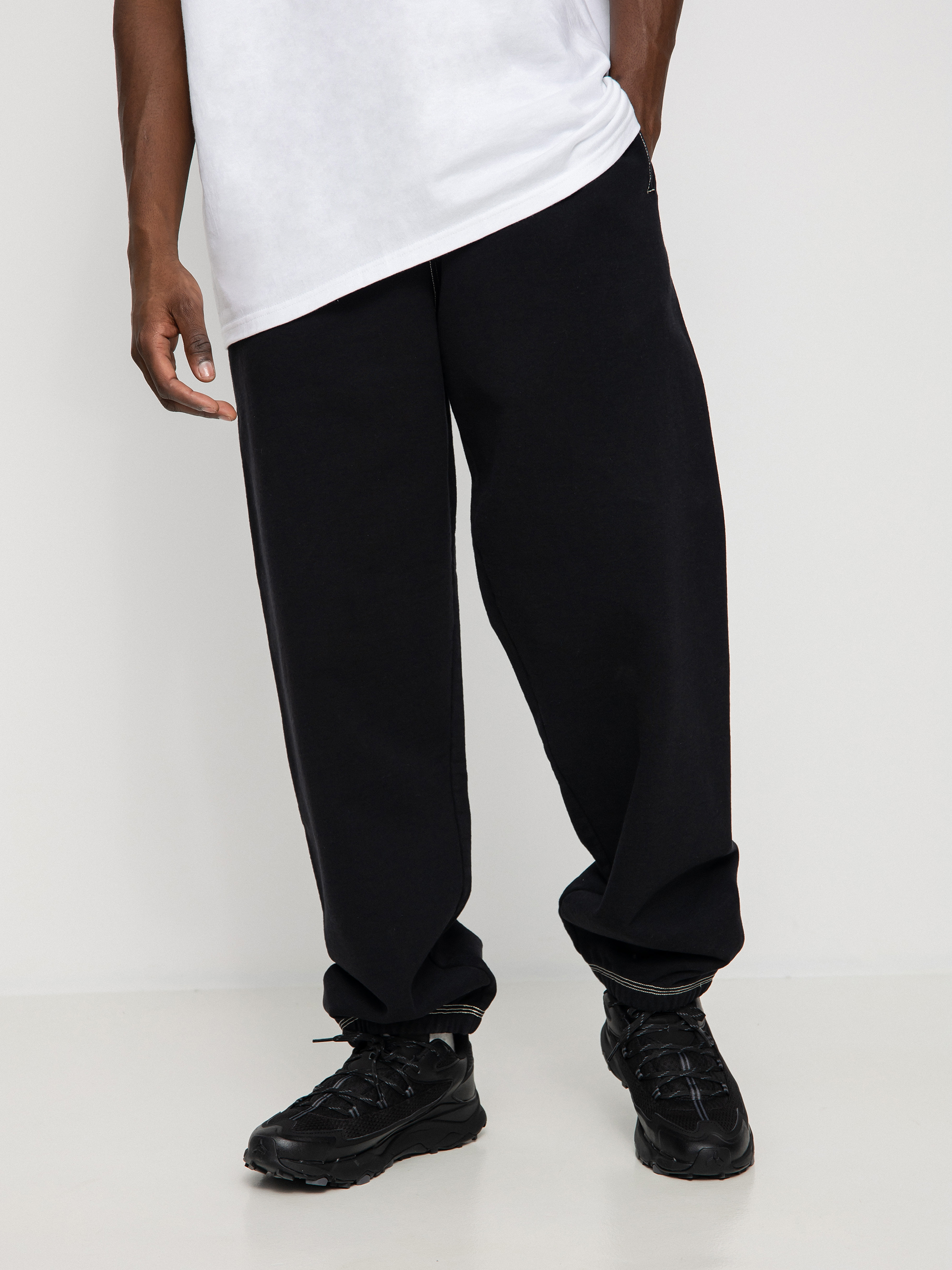Stussy Contrast Stitch Label Pants (black)