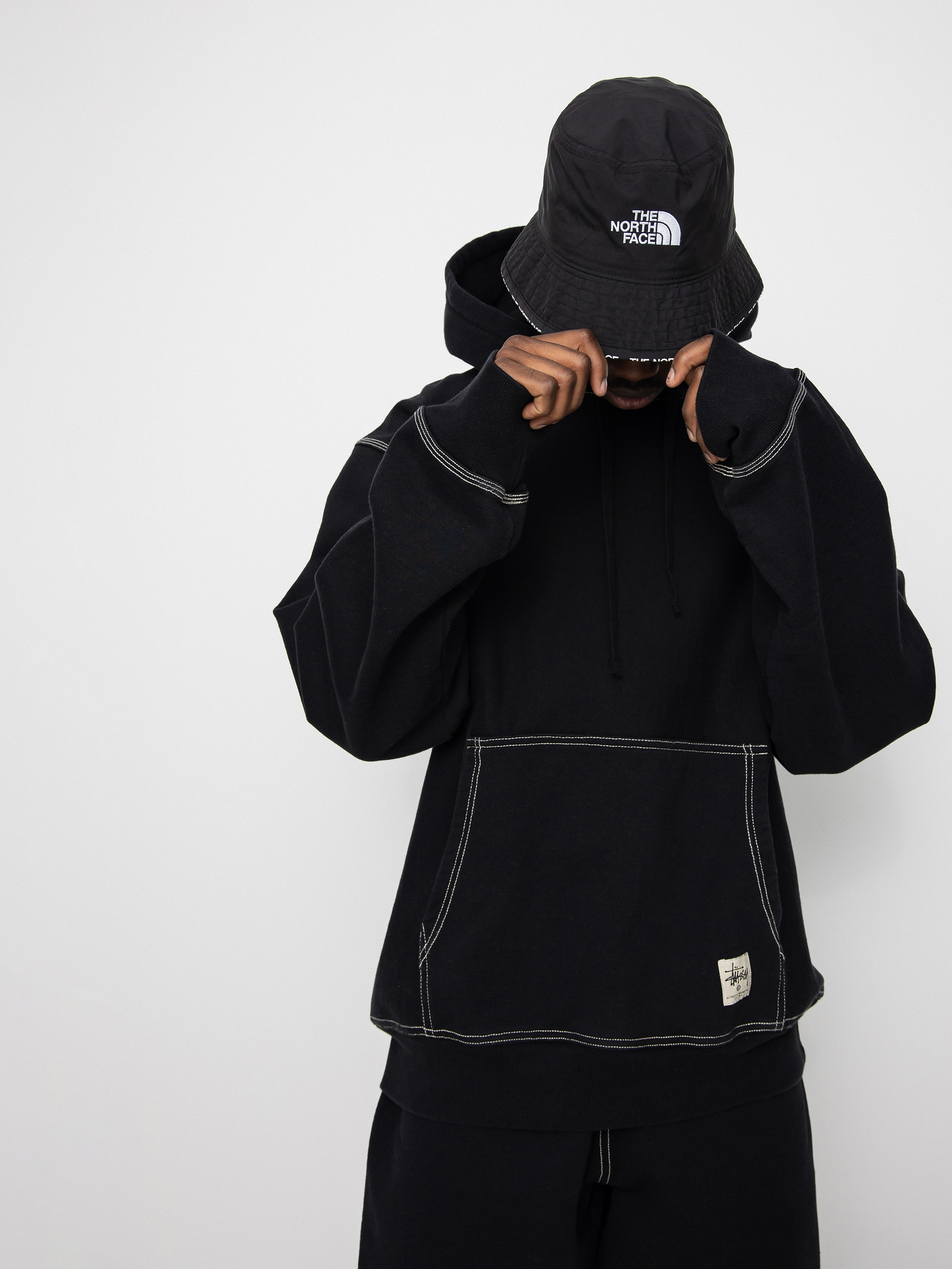 Stussy Contrast Stitch Label HD Hoodie (black)