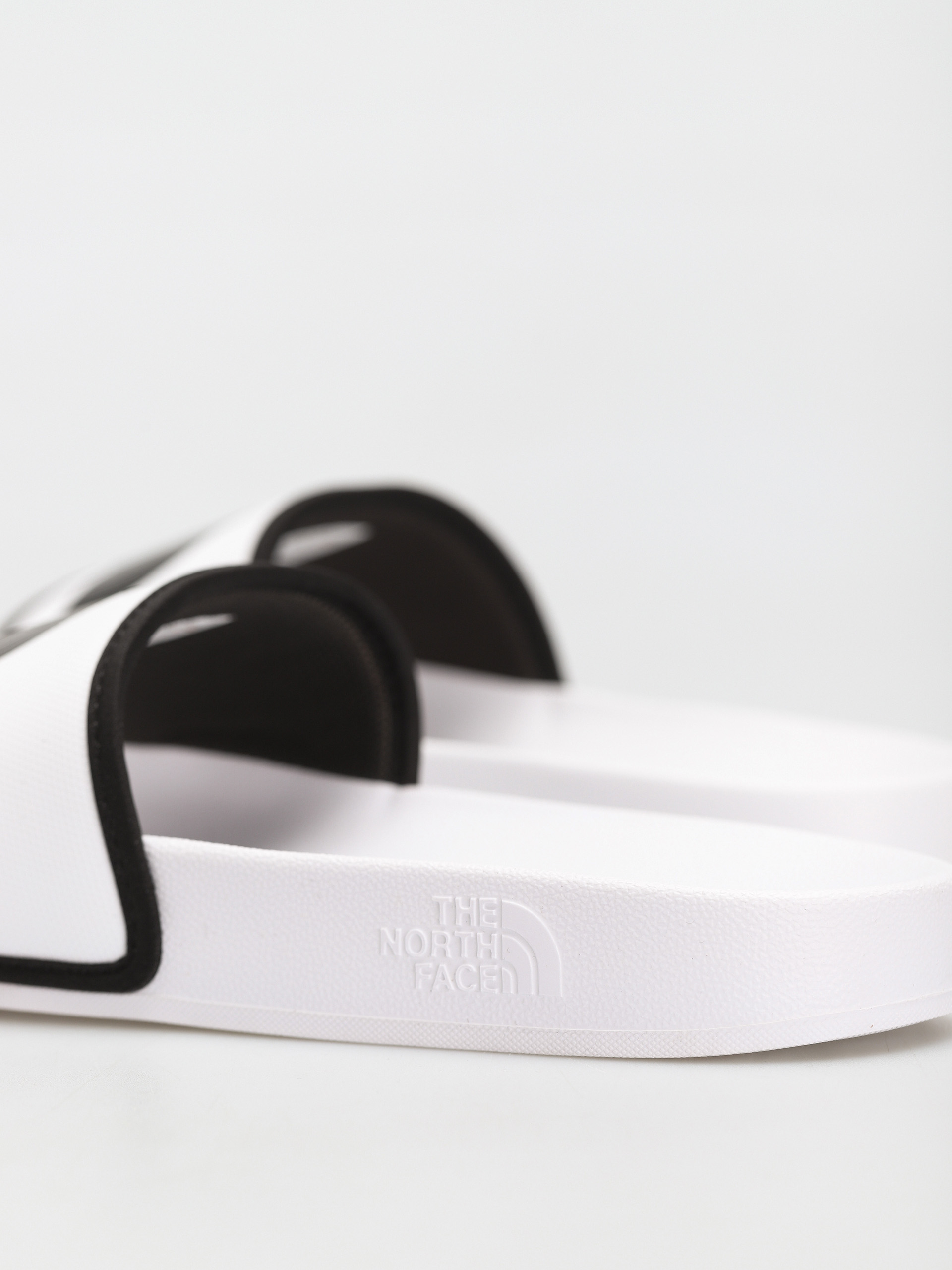 The North Face Base Camp Slide III Flip-flops (tnf white/tnf black)