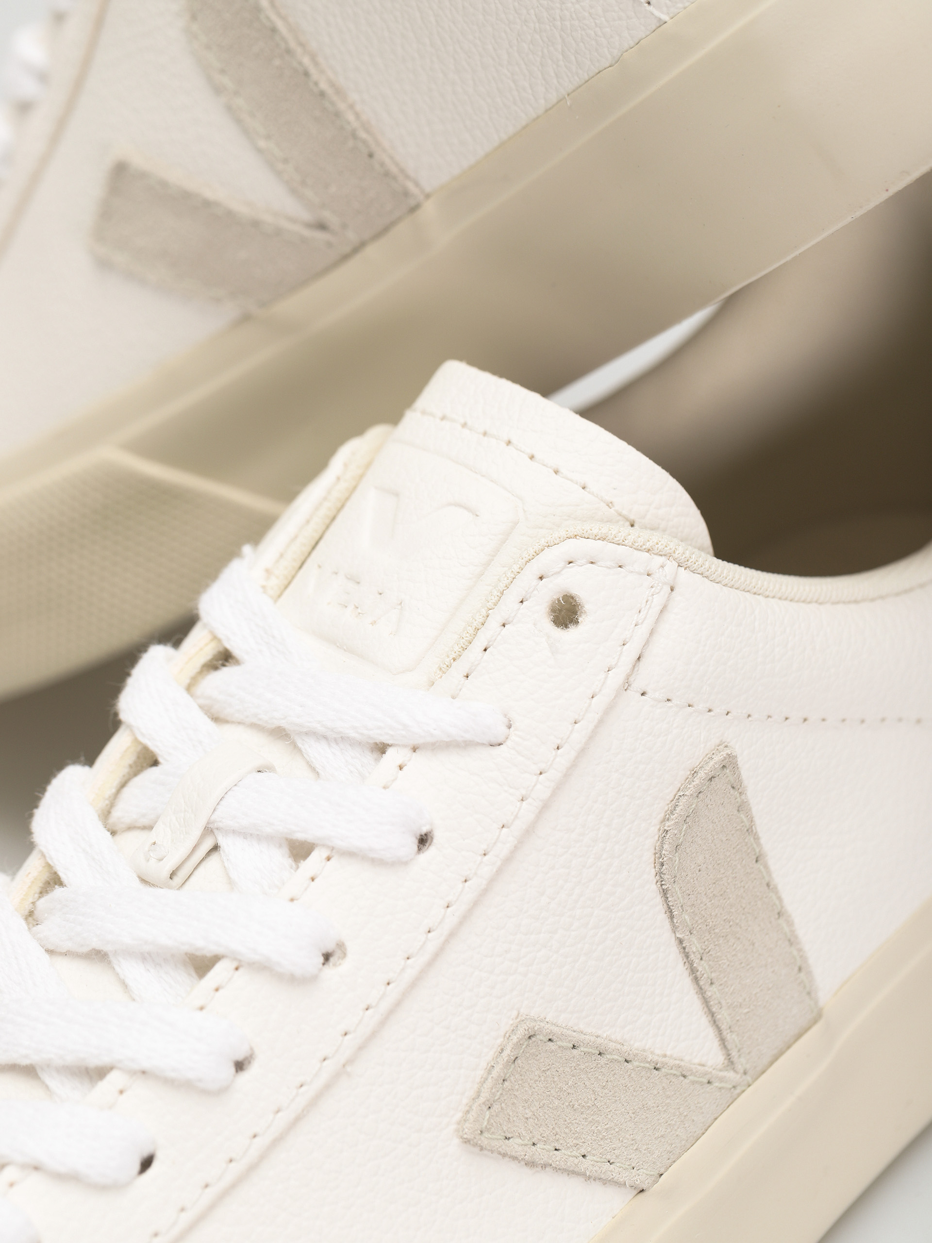 Veja Campo Shoes Wmn (extra white natural suede)