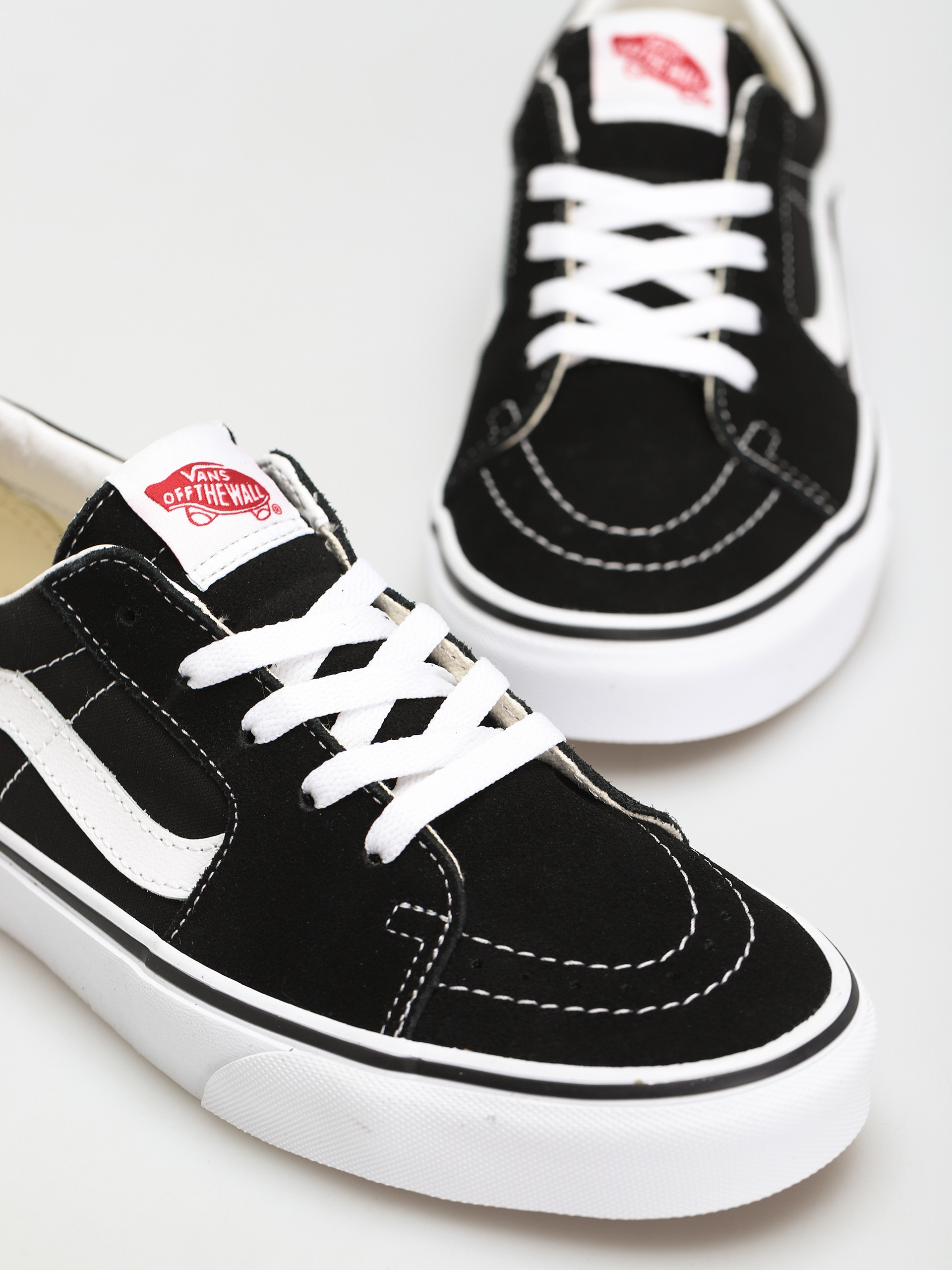 Vans Sk8 Low Schuhe (black/true white)