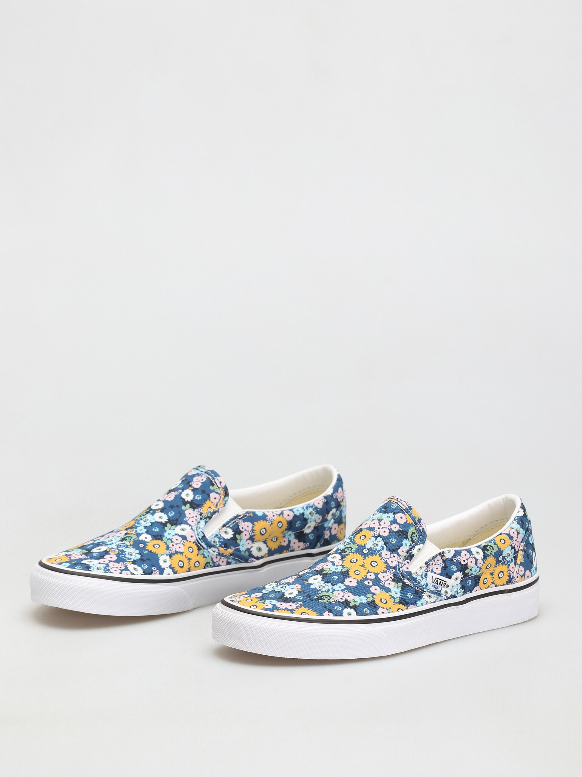 Vans Classic Slip On Shoes (floral/true navy/multi)