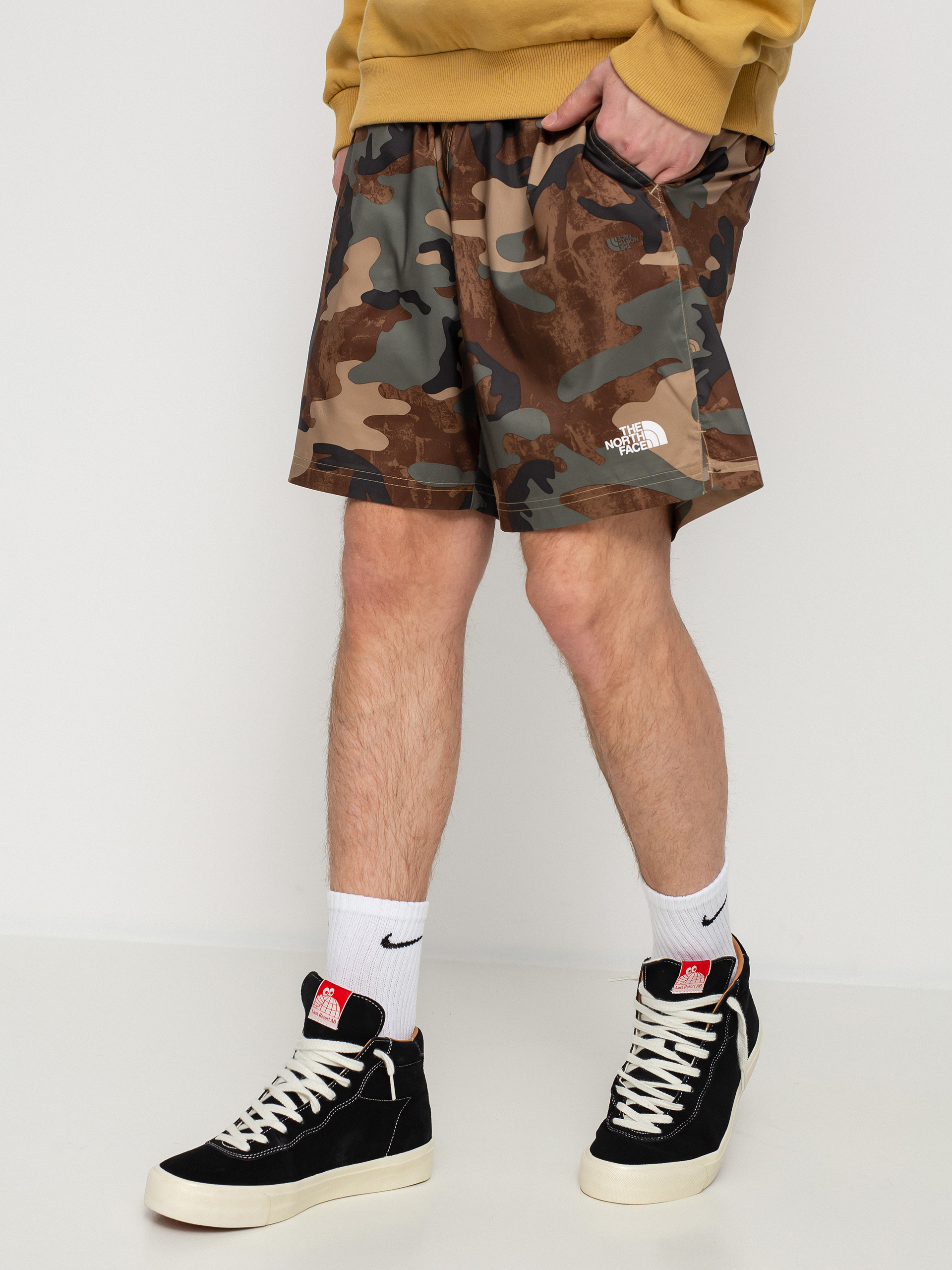 The North Face 24/7 Short Shorts (kelp tan tnf camo print)