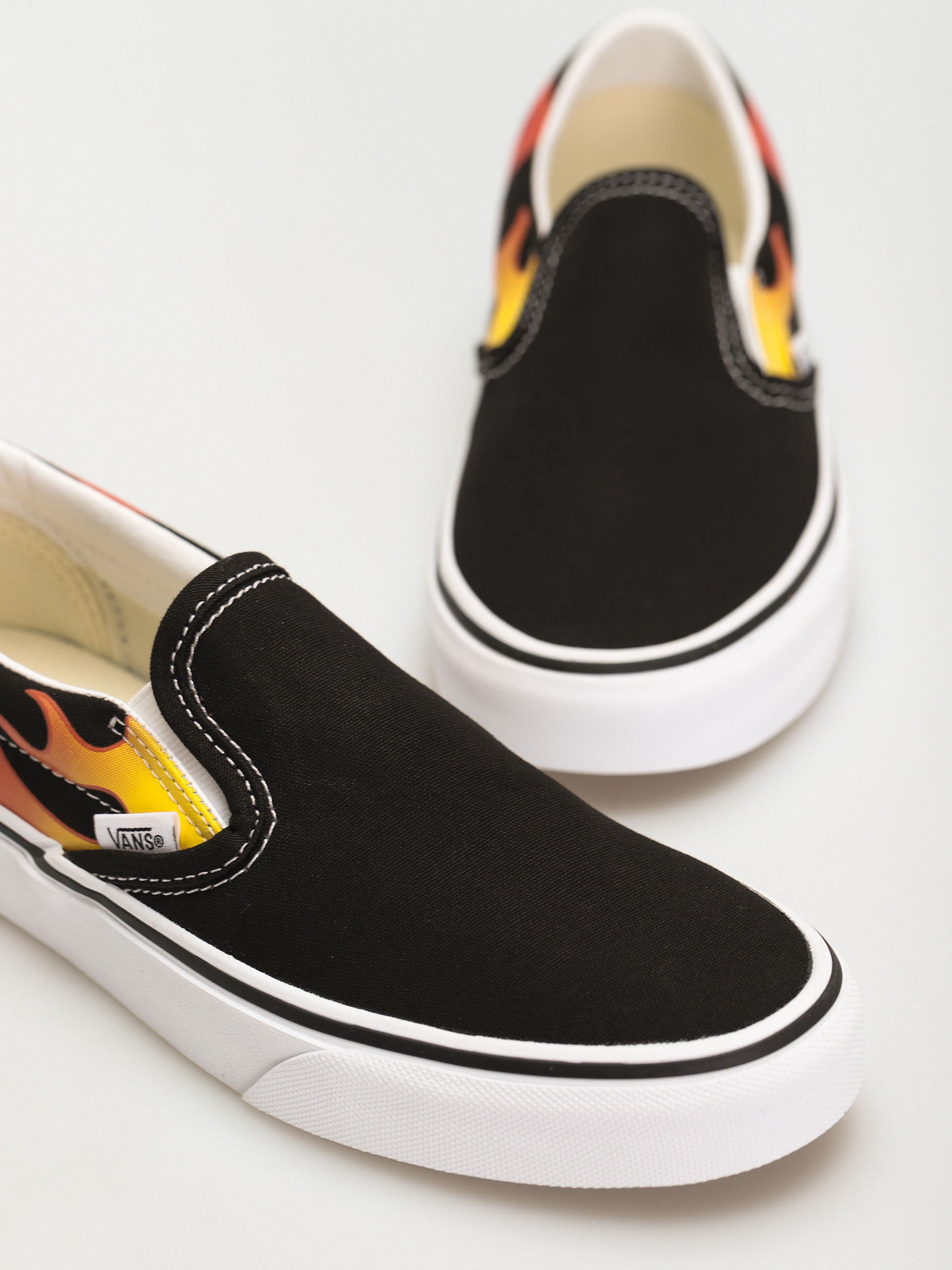 Vans Classic Slip On Schuhe (flame/black/black/true white)