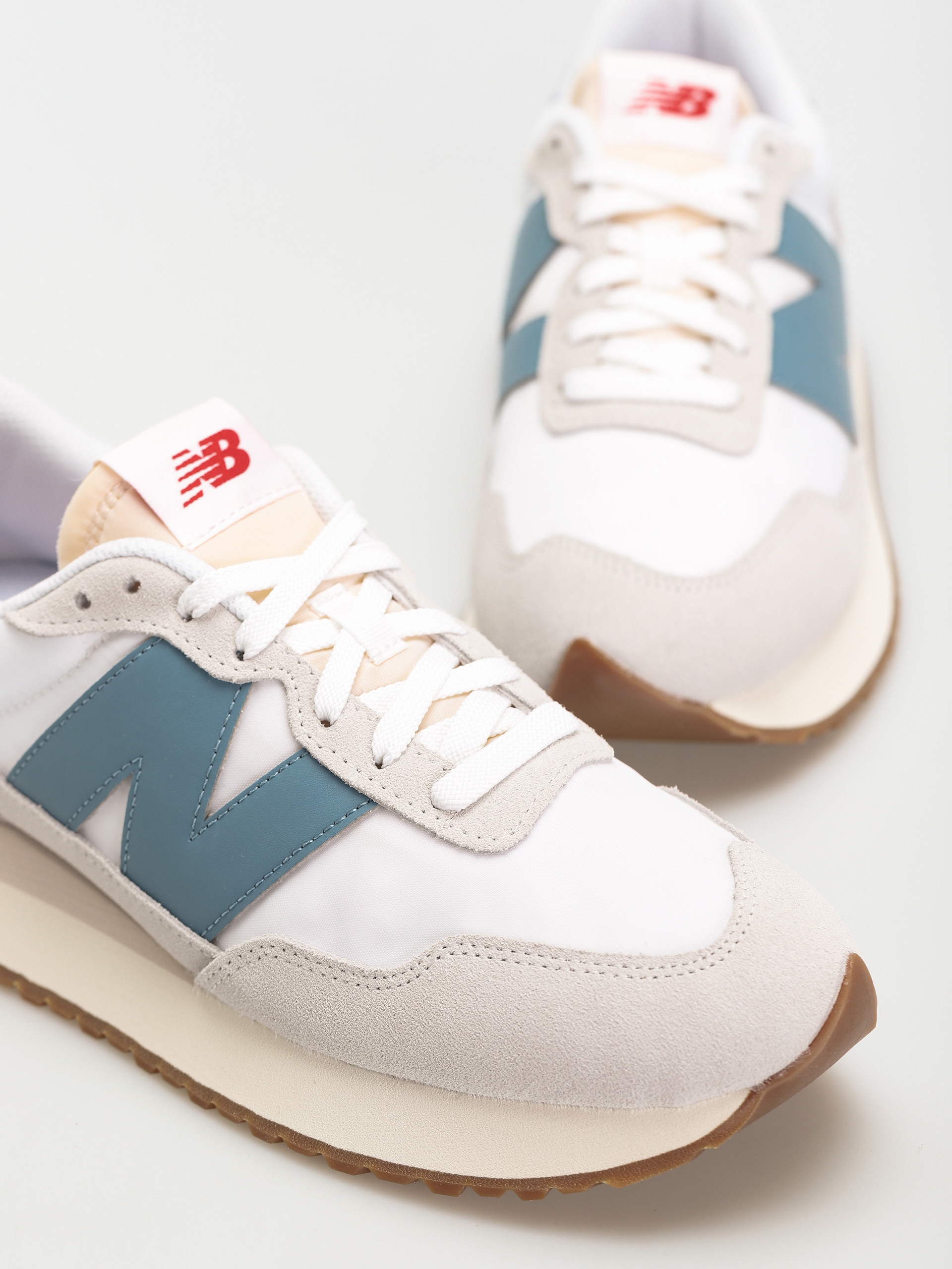 New Balance 237 Shoes (nimbus cloud)