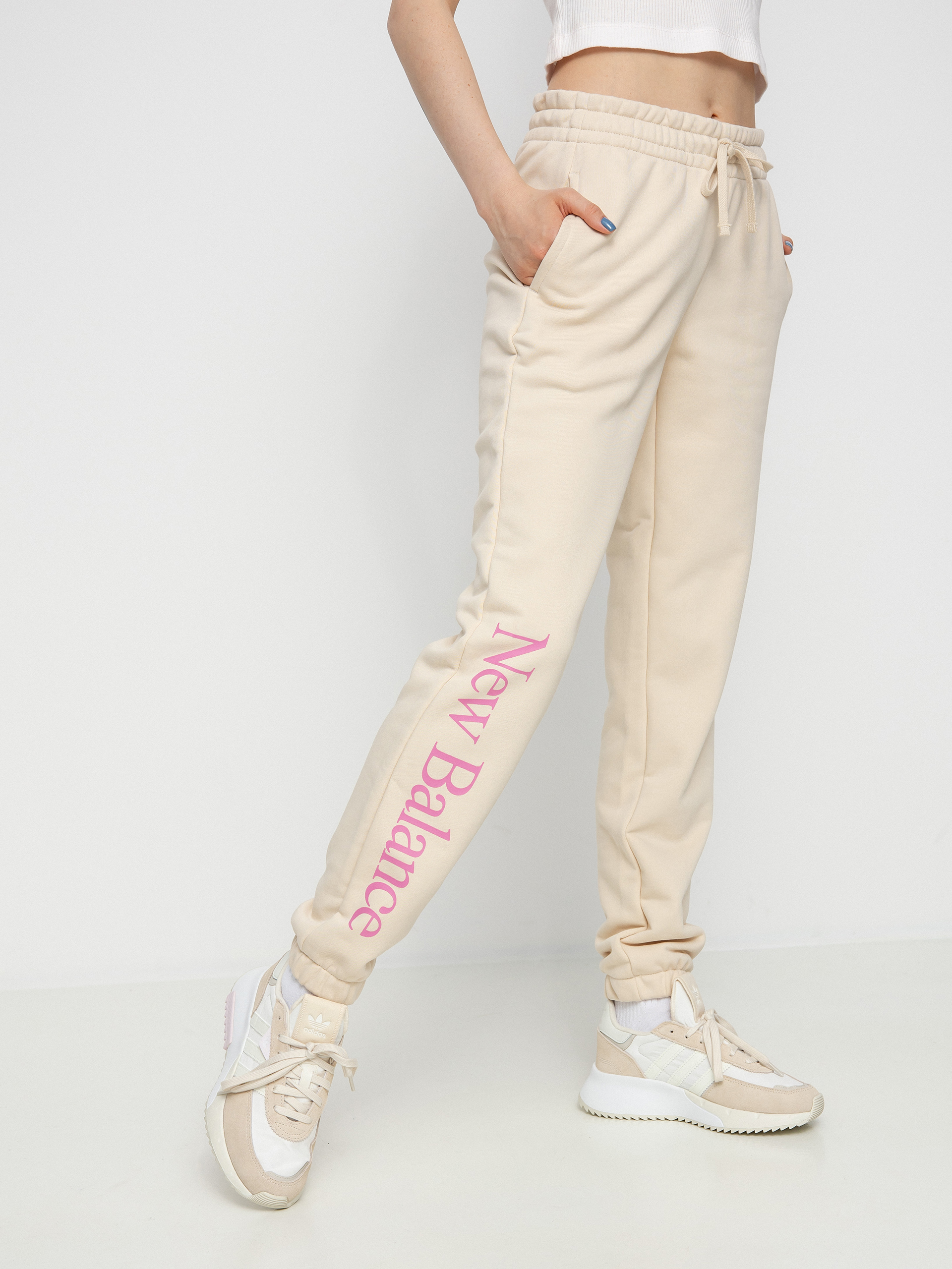 New Balance Essentials Celebrate Hose Wmn (beige)