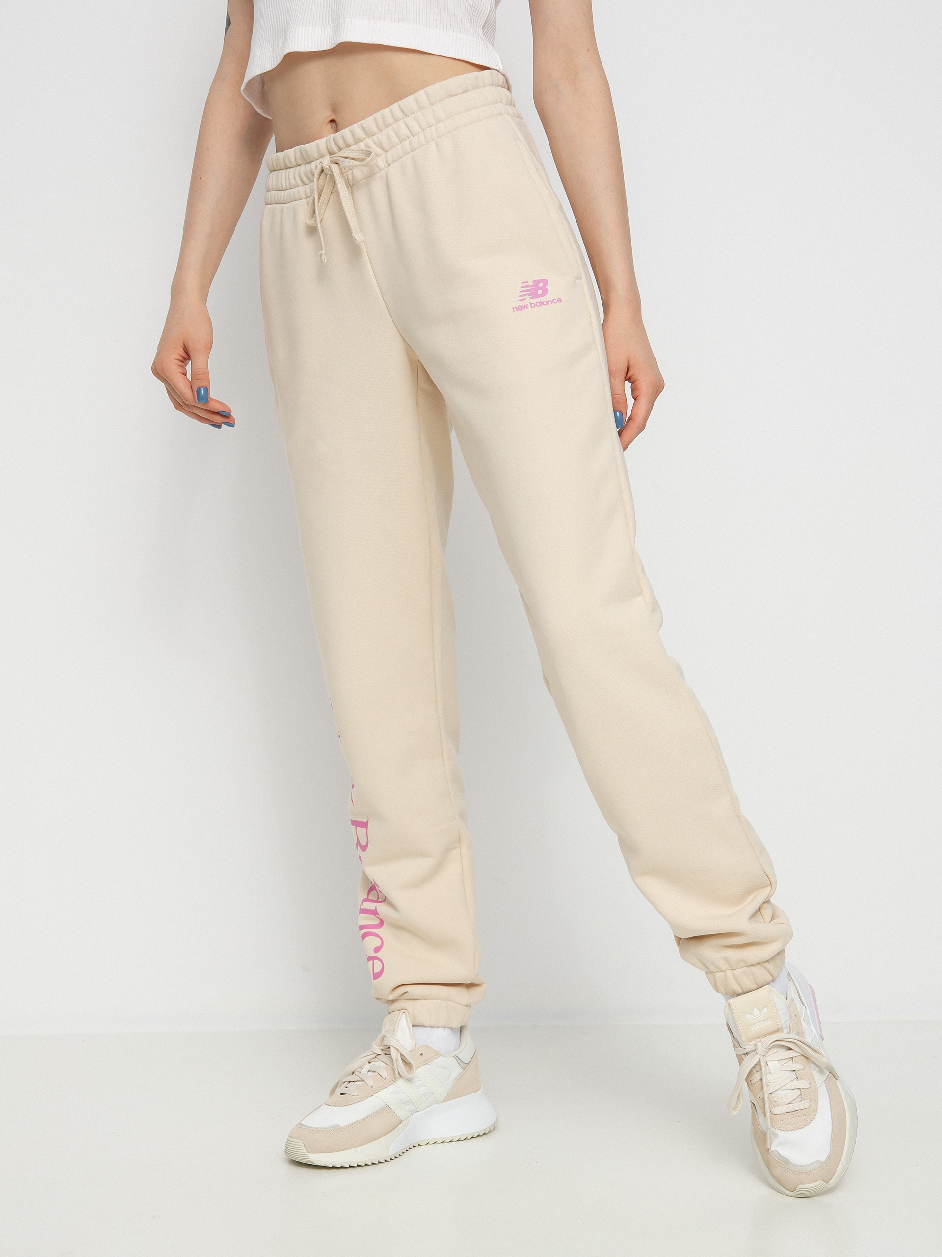 New Balance Essentials Celebrate Hose Wmn (beige)