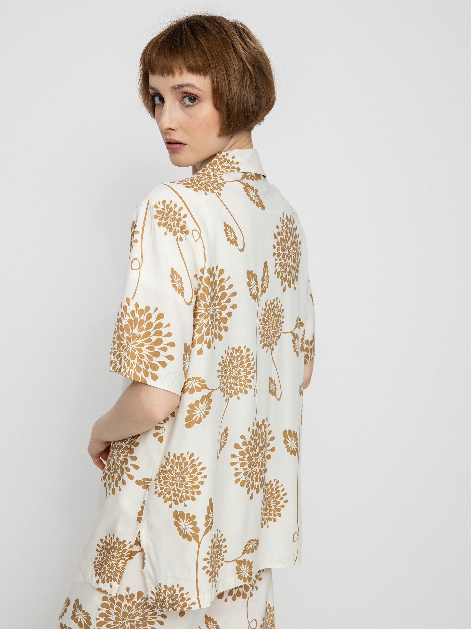 Brixton Bunker Garden Floral Bf Shirt Wmn (dove)