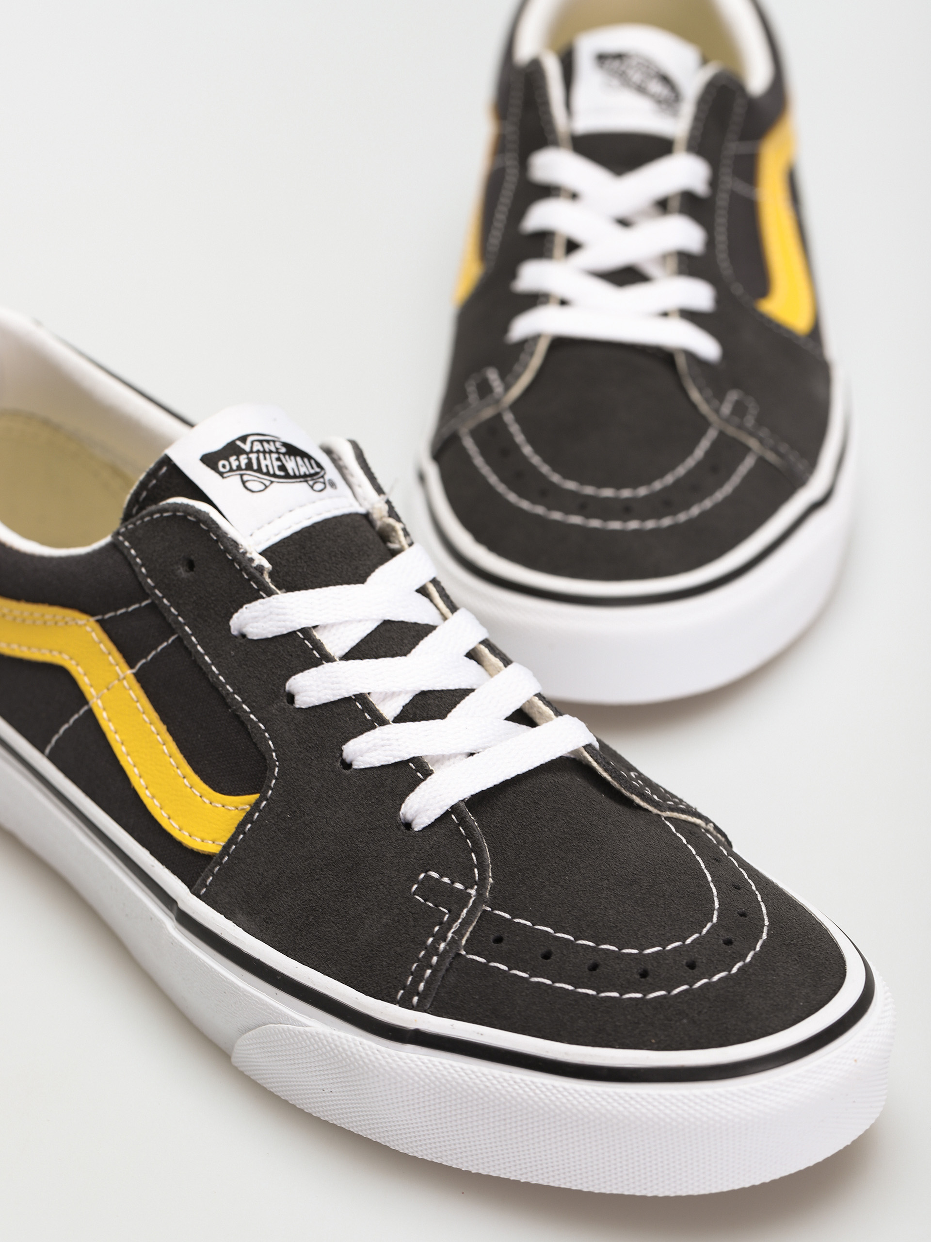 Vans Sk8 Low Shoes (utility pop/raven/freesia)