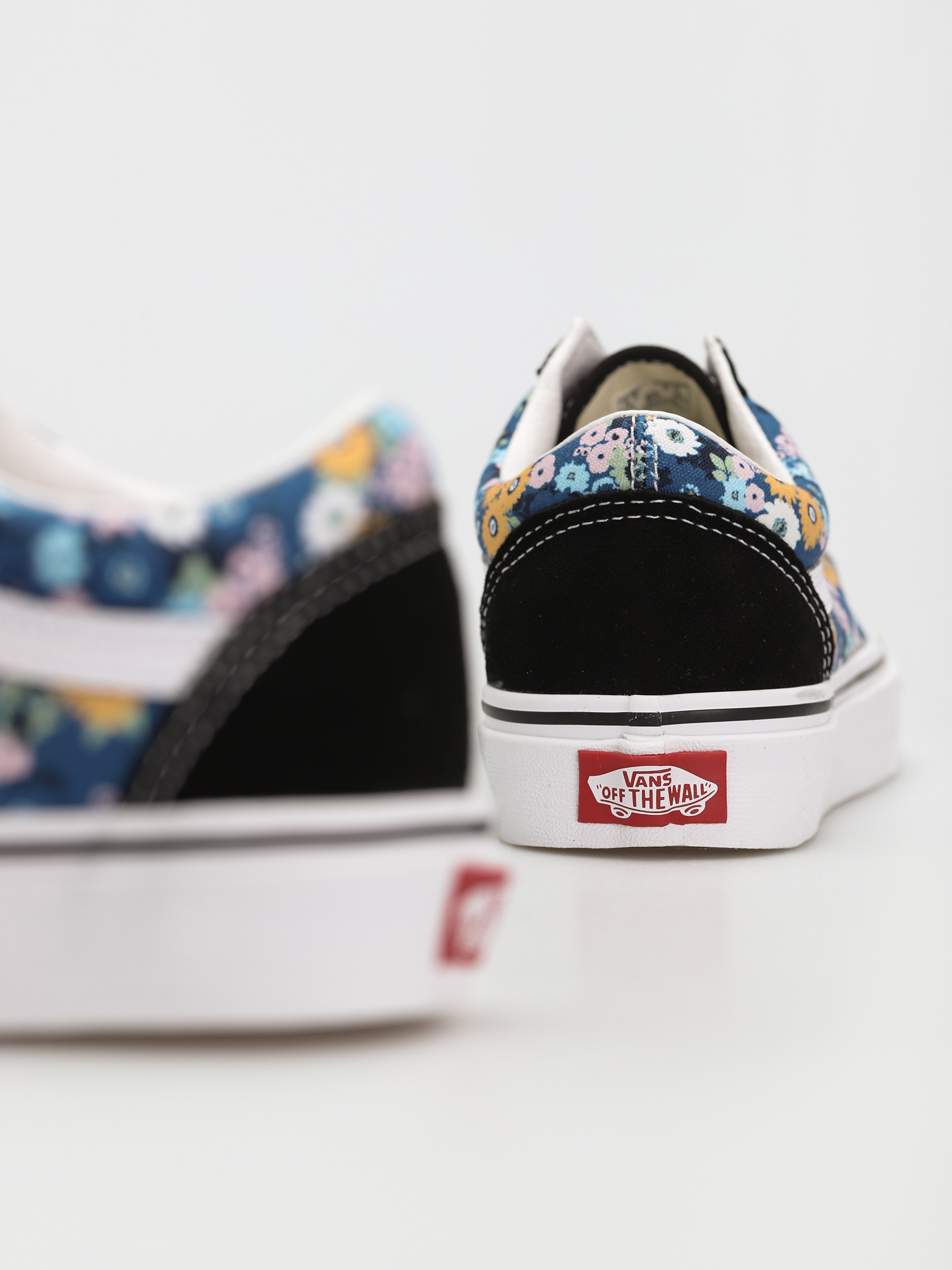 Vans Old Skool Shoes (floral/black/multi)