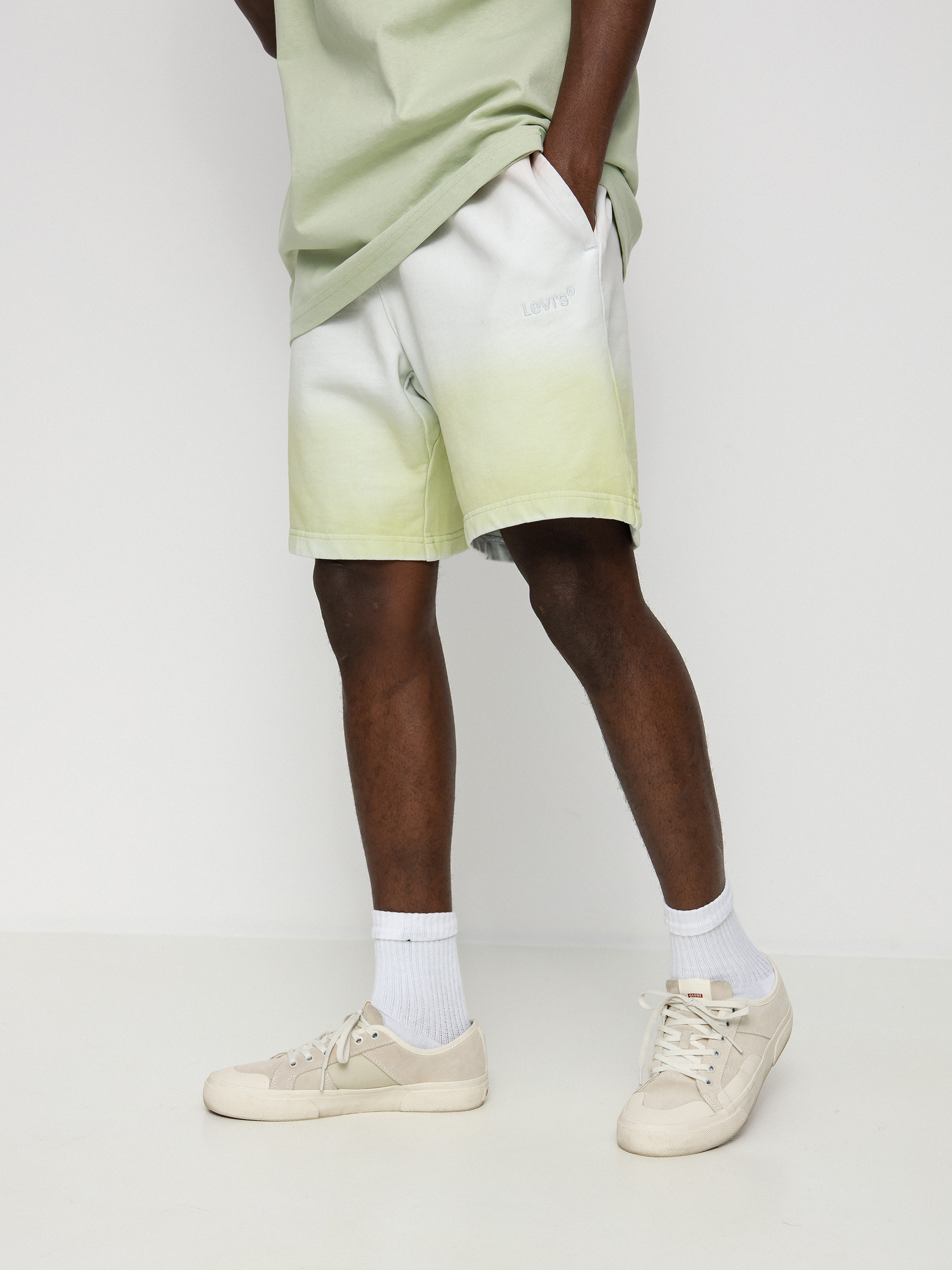Levi's® Red Tab Shorts (skywash fade seed)