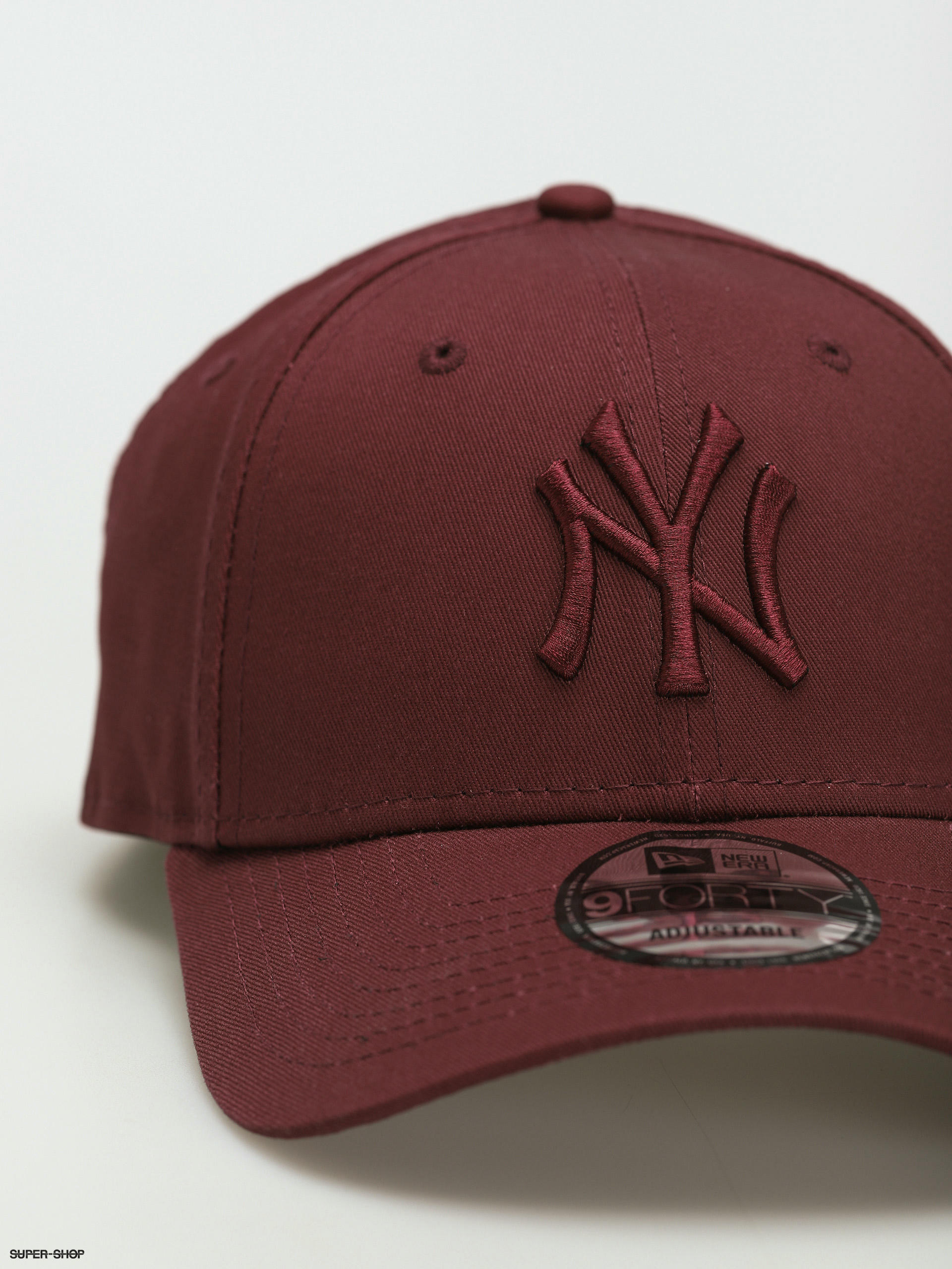 new york yankees burgundy cap