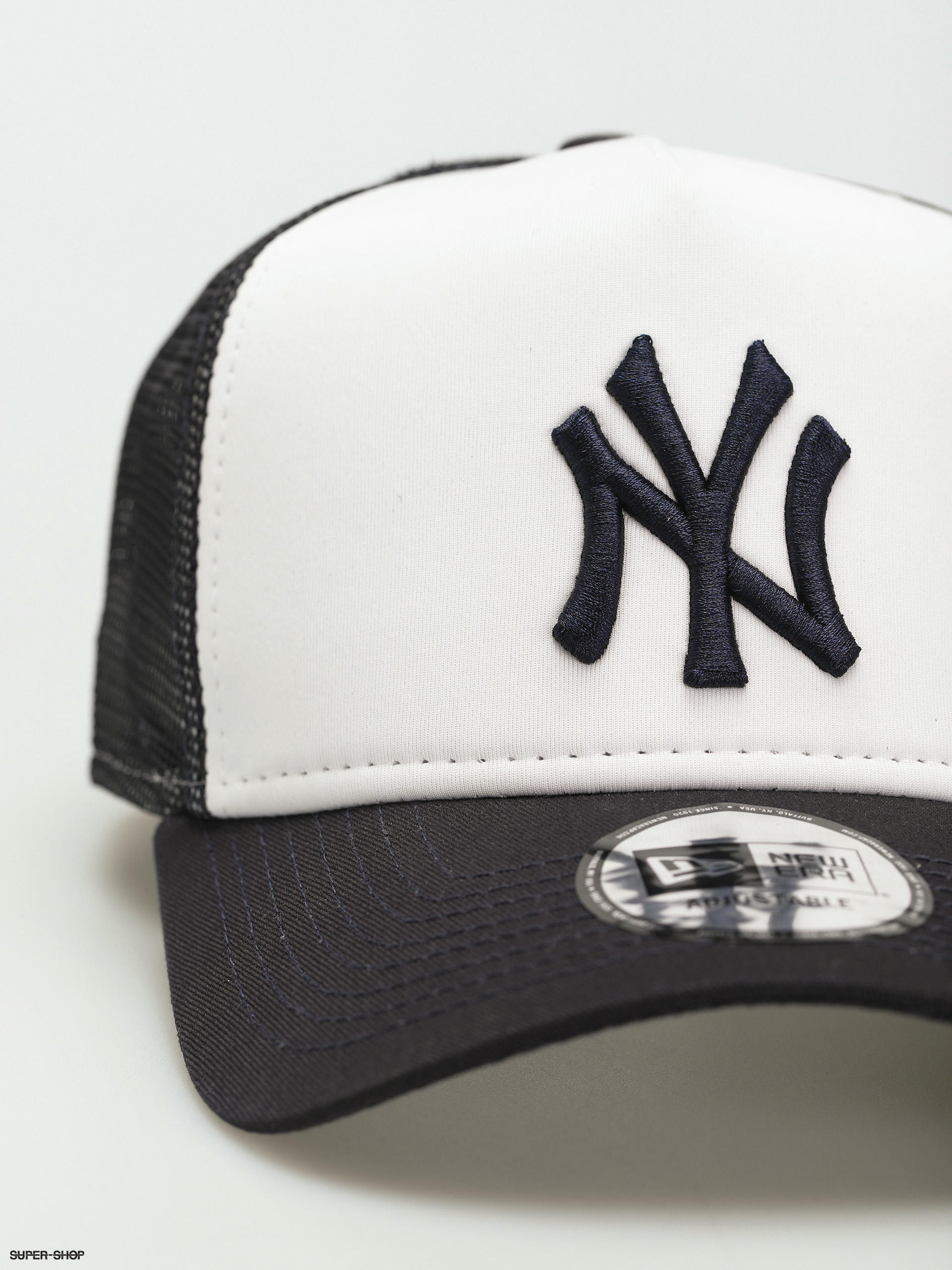 New Era Team Block Trucker New York Yankees Cap (black/white)