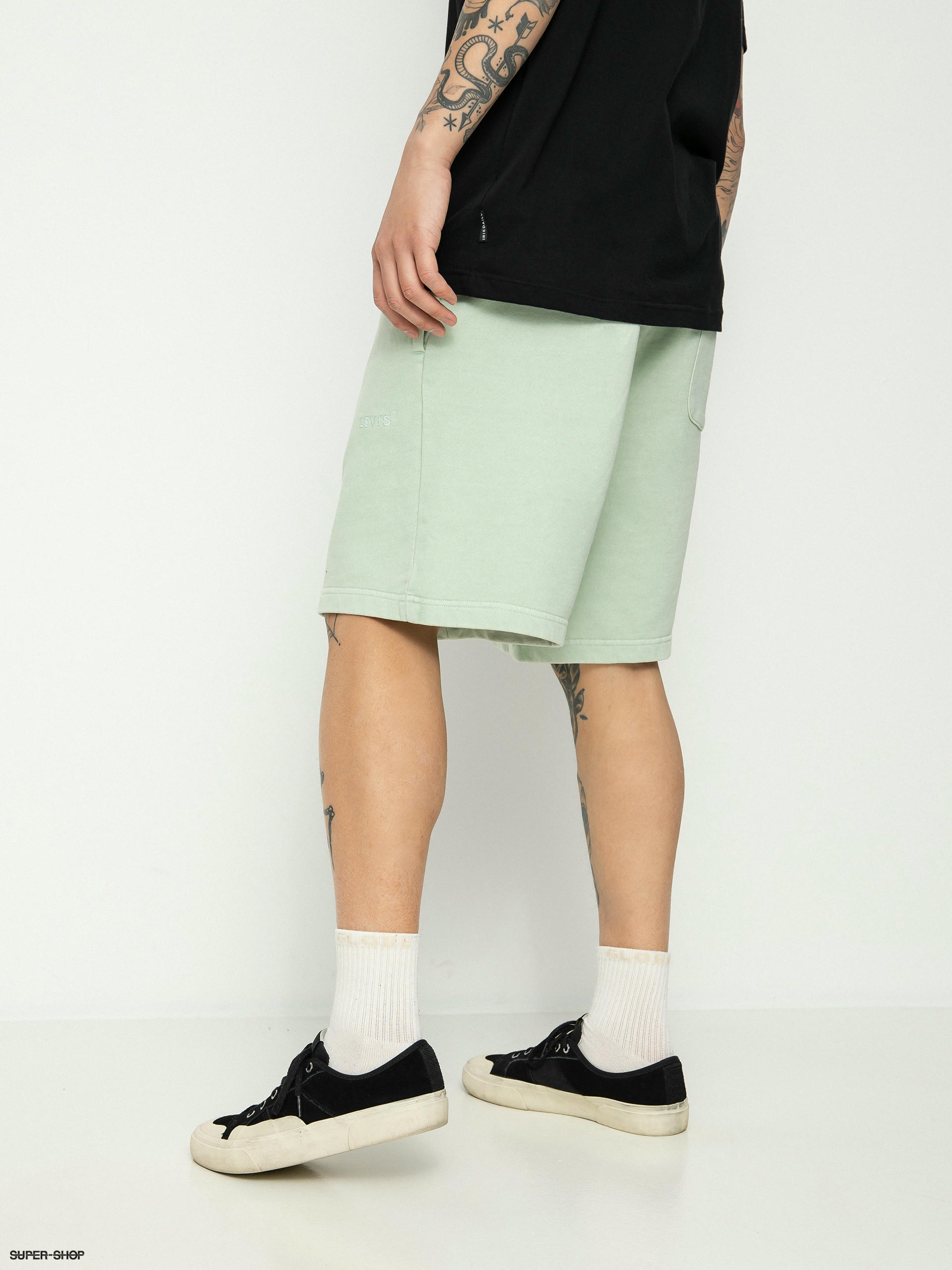 Levi's® Red Tab Shorts (natural dye lime)