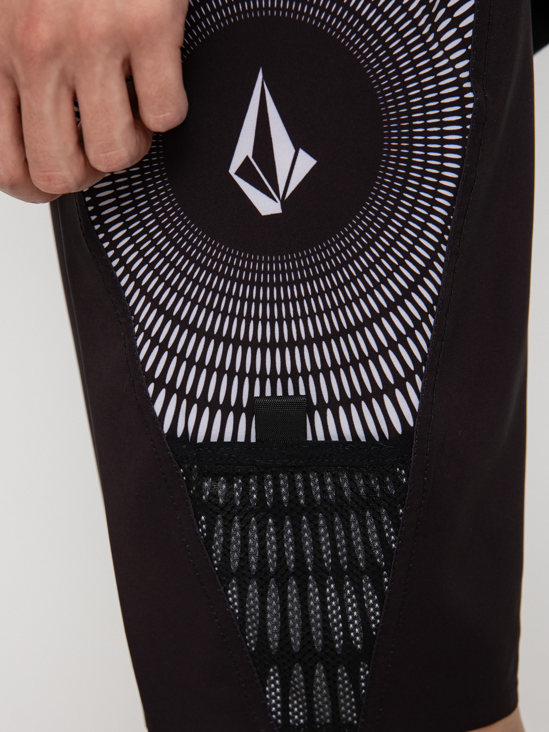 Volcom Surf Vitals J Robinson Mod 20 Boardshorts (black)