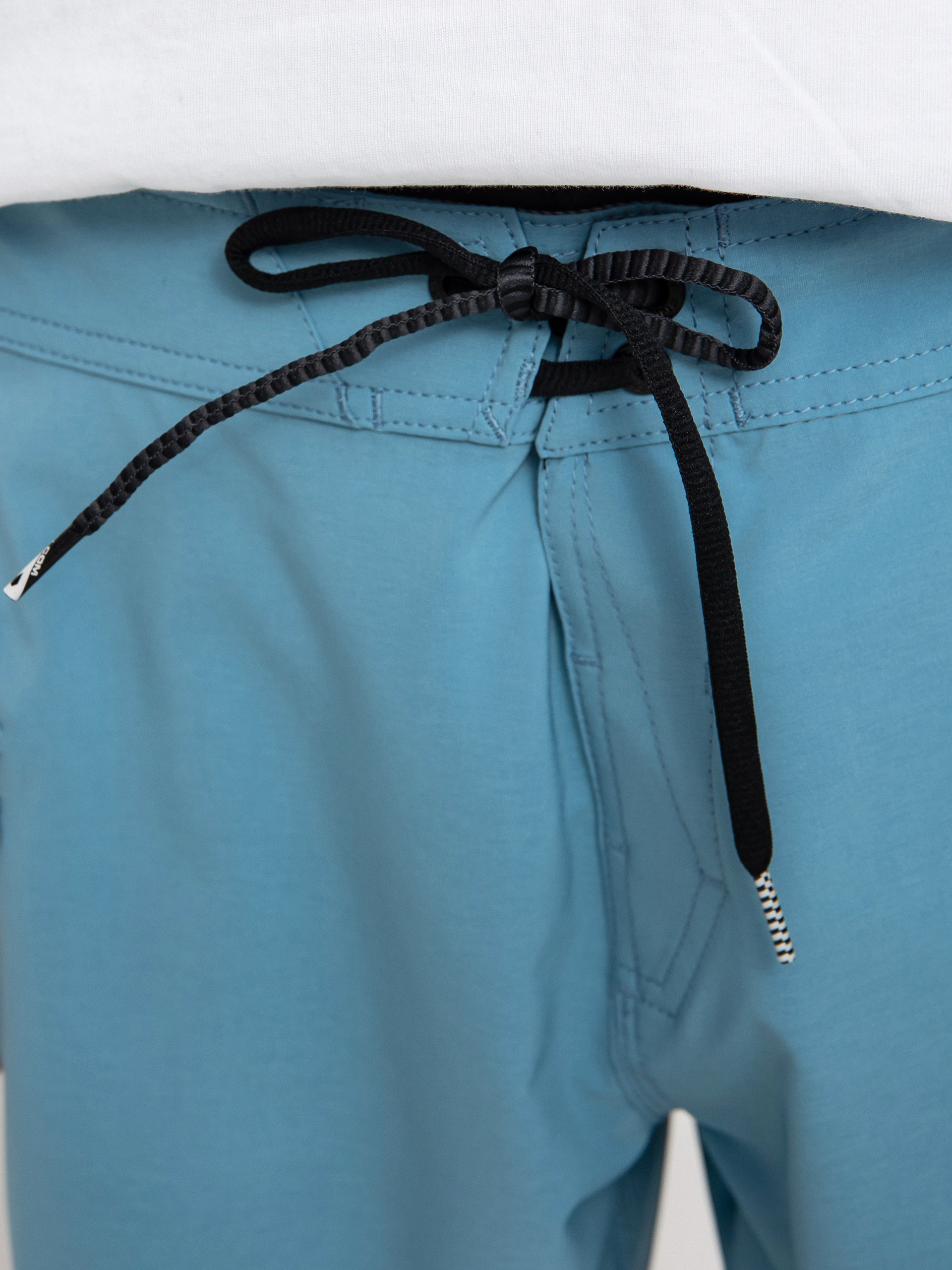 Volcom Lido Solid Mod 18 Boardshorts (niagara)