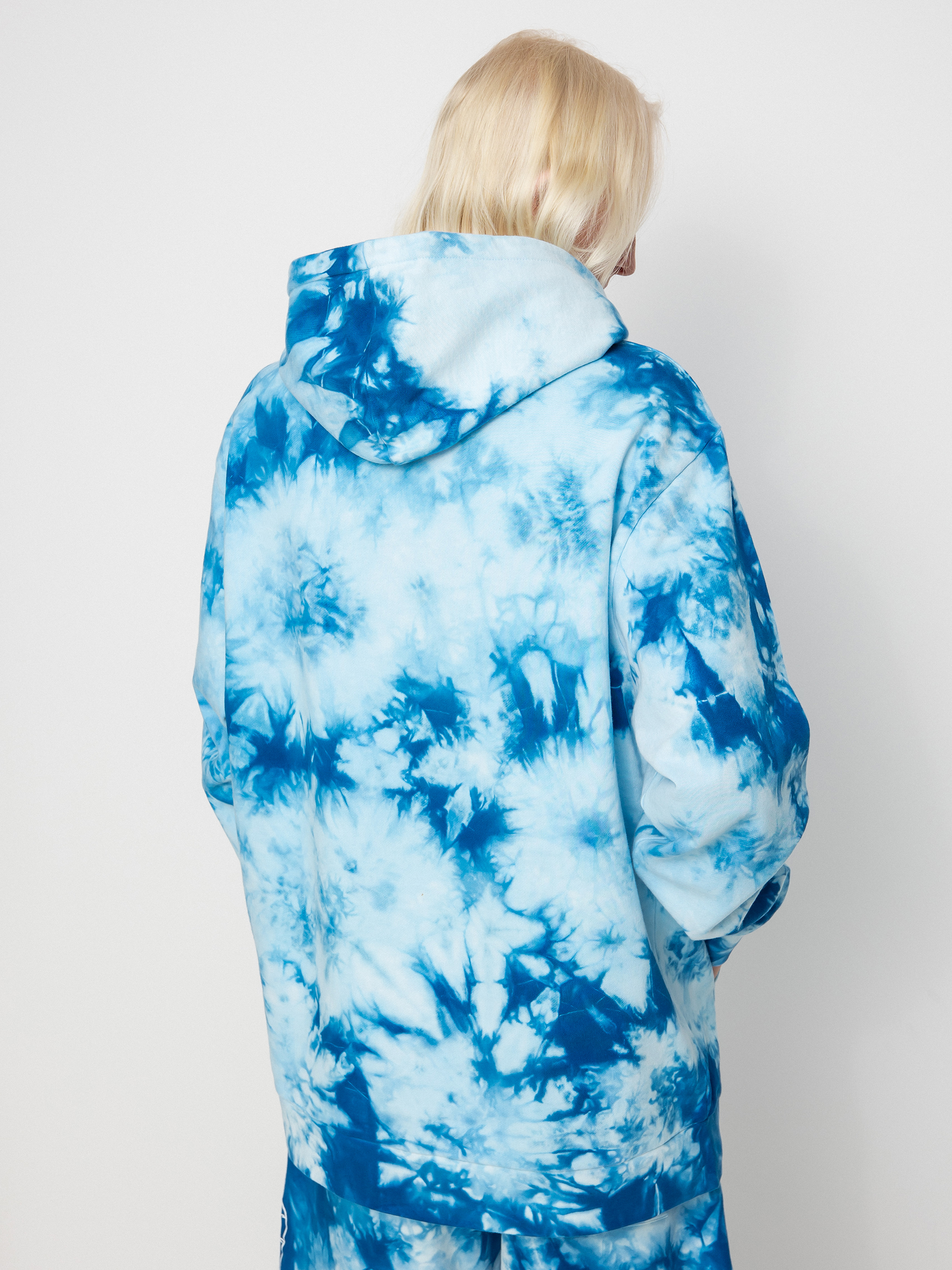 RipNDip Ripntail HD Hoodie (blue acid wash)