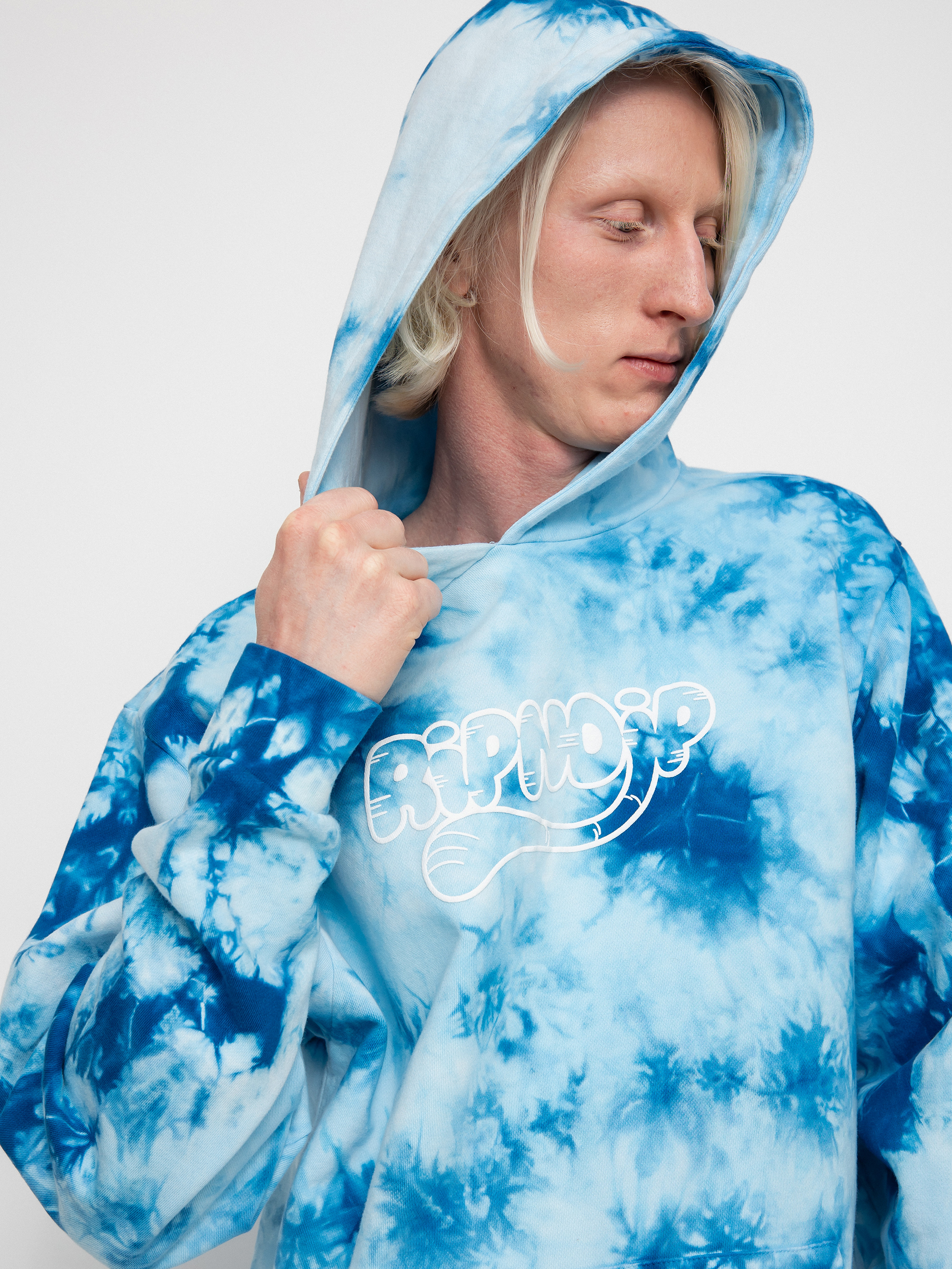 RipNDip Ripntail HD Hoodie (blue acid wash)