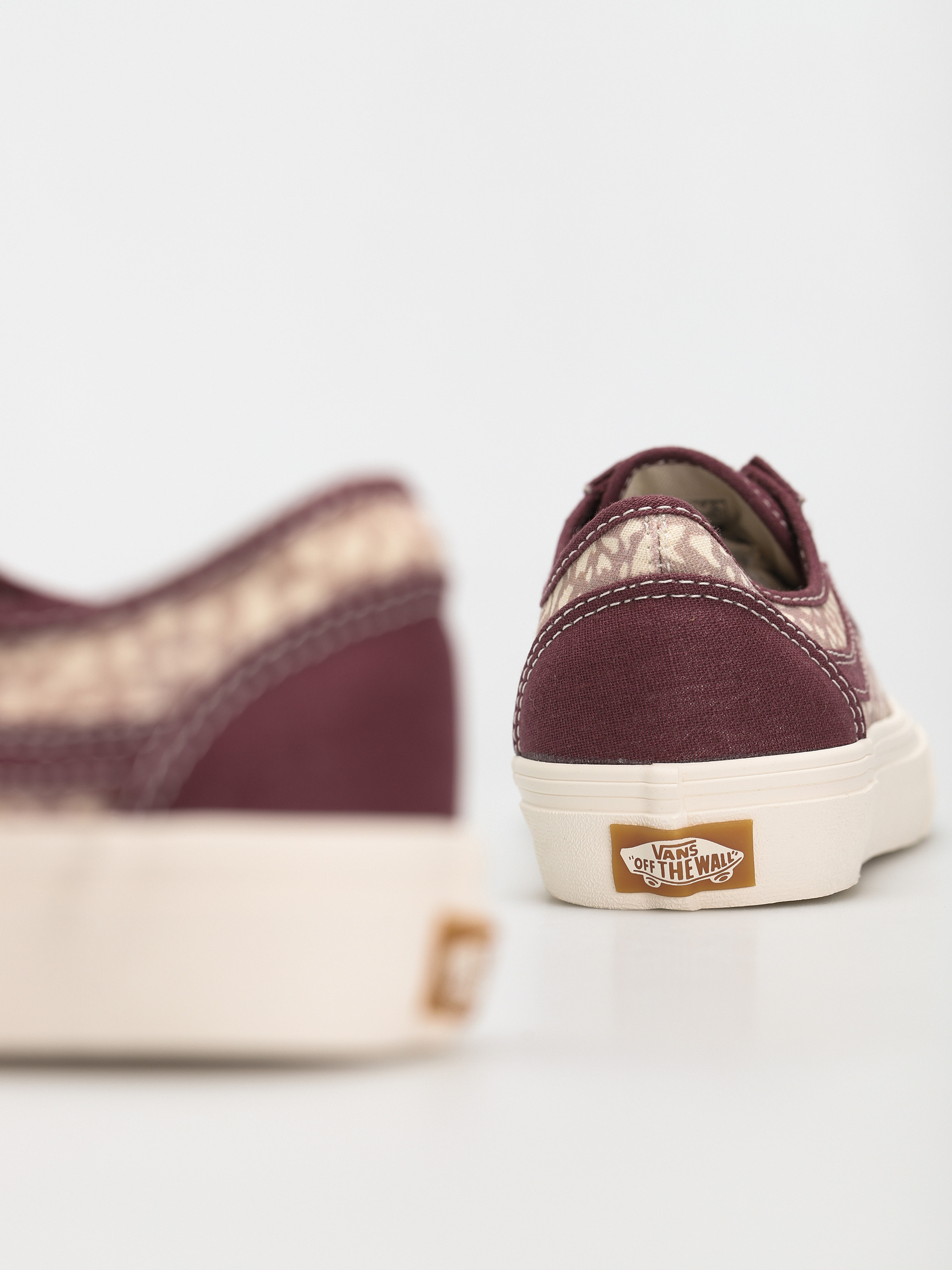 Vans Style 36 Decon Sf Shoes (eco theory/animal/mauve wine)