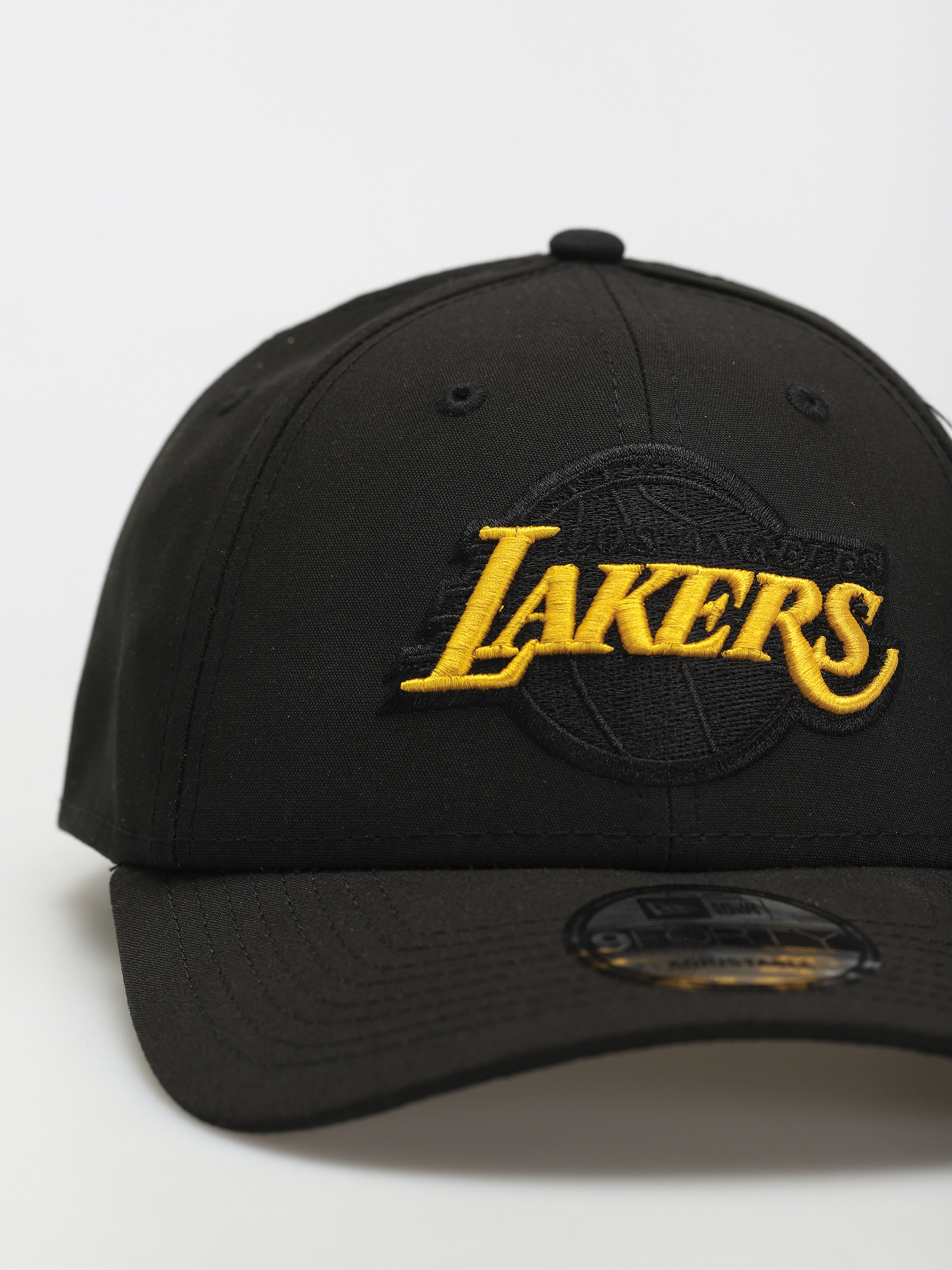 New Era Black Base Snap 9Forty Los Angeles Lakers Cap (black/yellow)