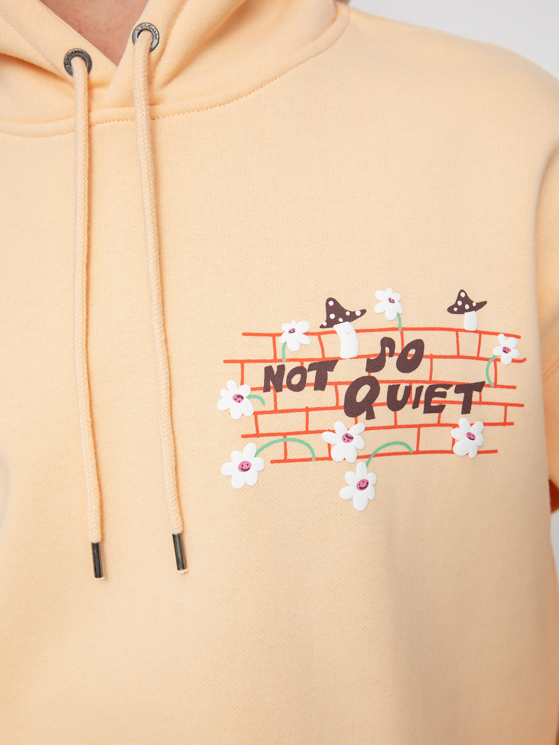 Volcom Egle Zvirblyte HD Hoodie (cream blush)