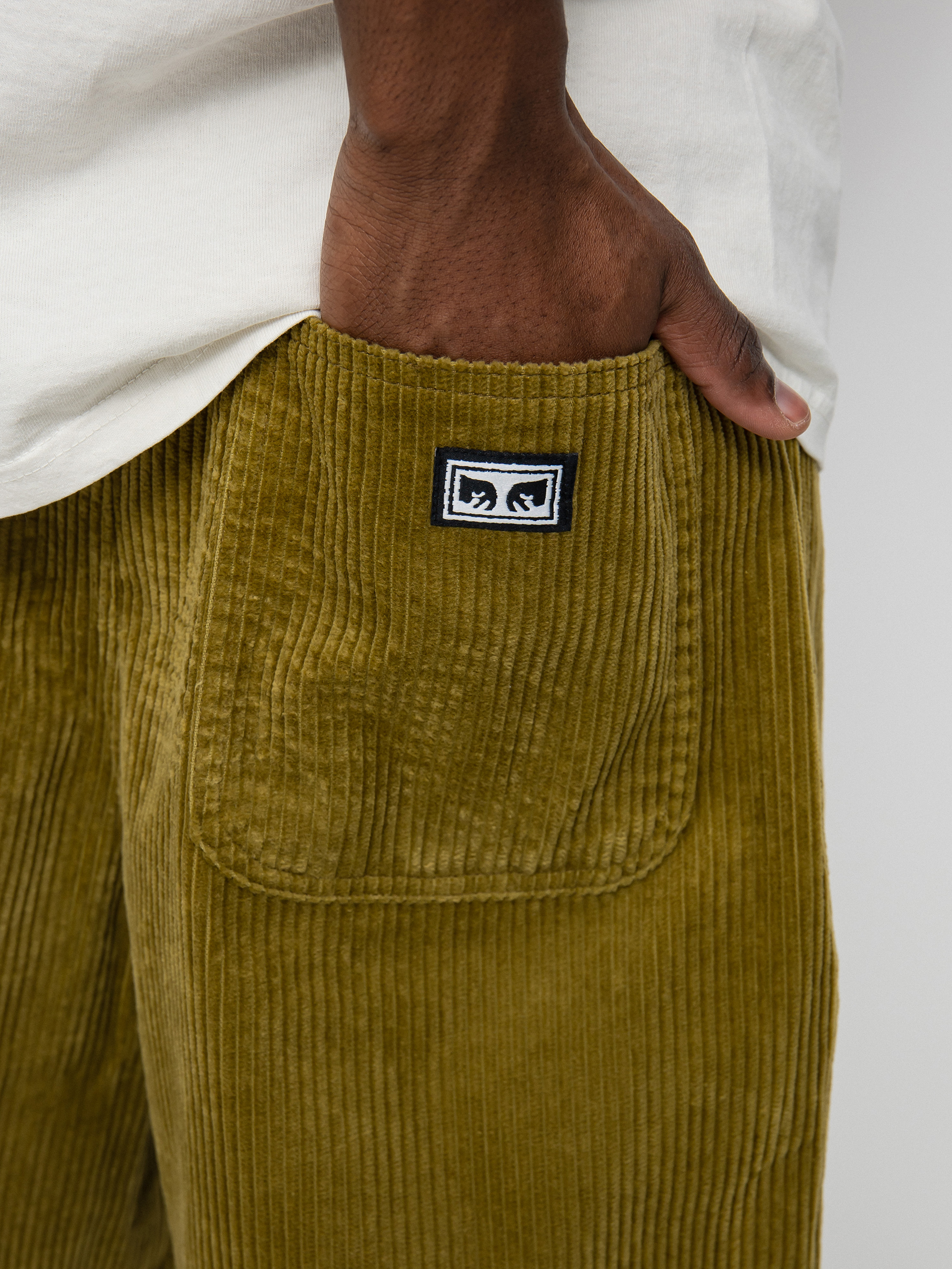 OBEY Easy Relaxed Corduroy Shorts (olive oil)