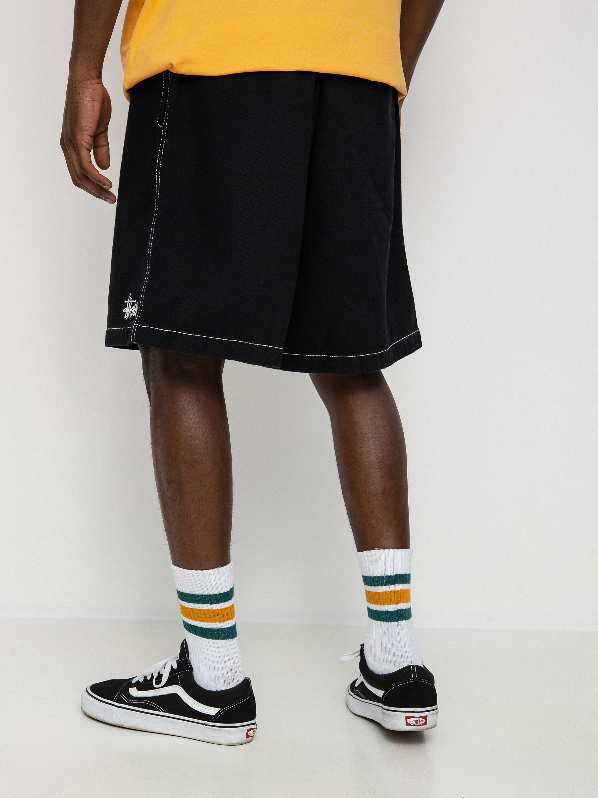 Stussy Loose Twill Mountain Shorts (black)