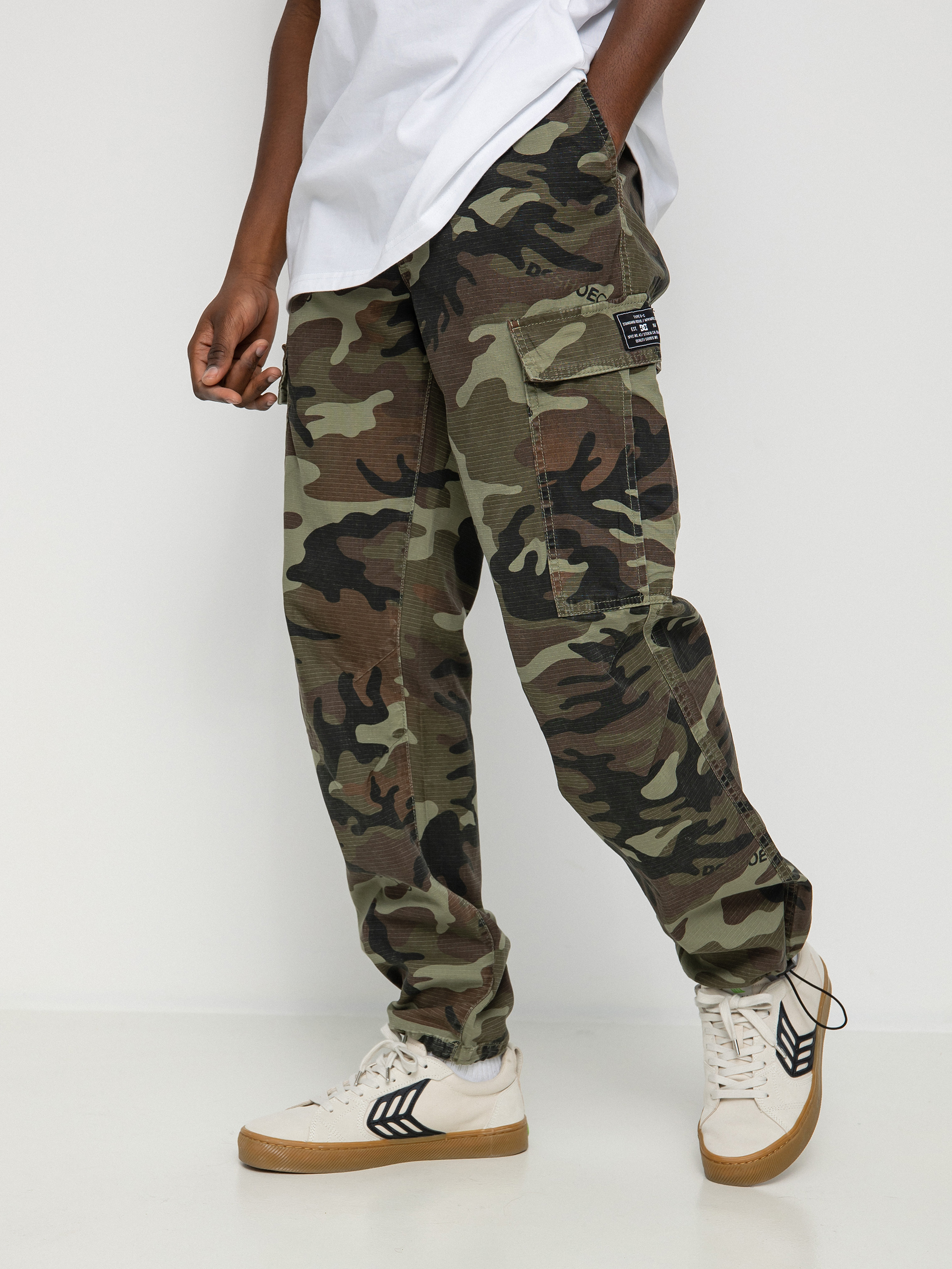 DC Warehouse Cargo Pants (dc woodland camo)