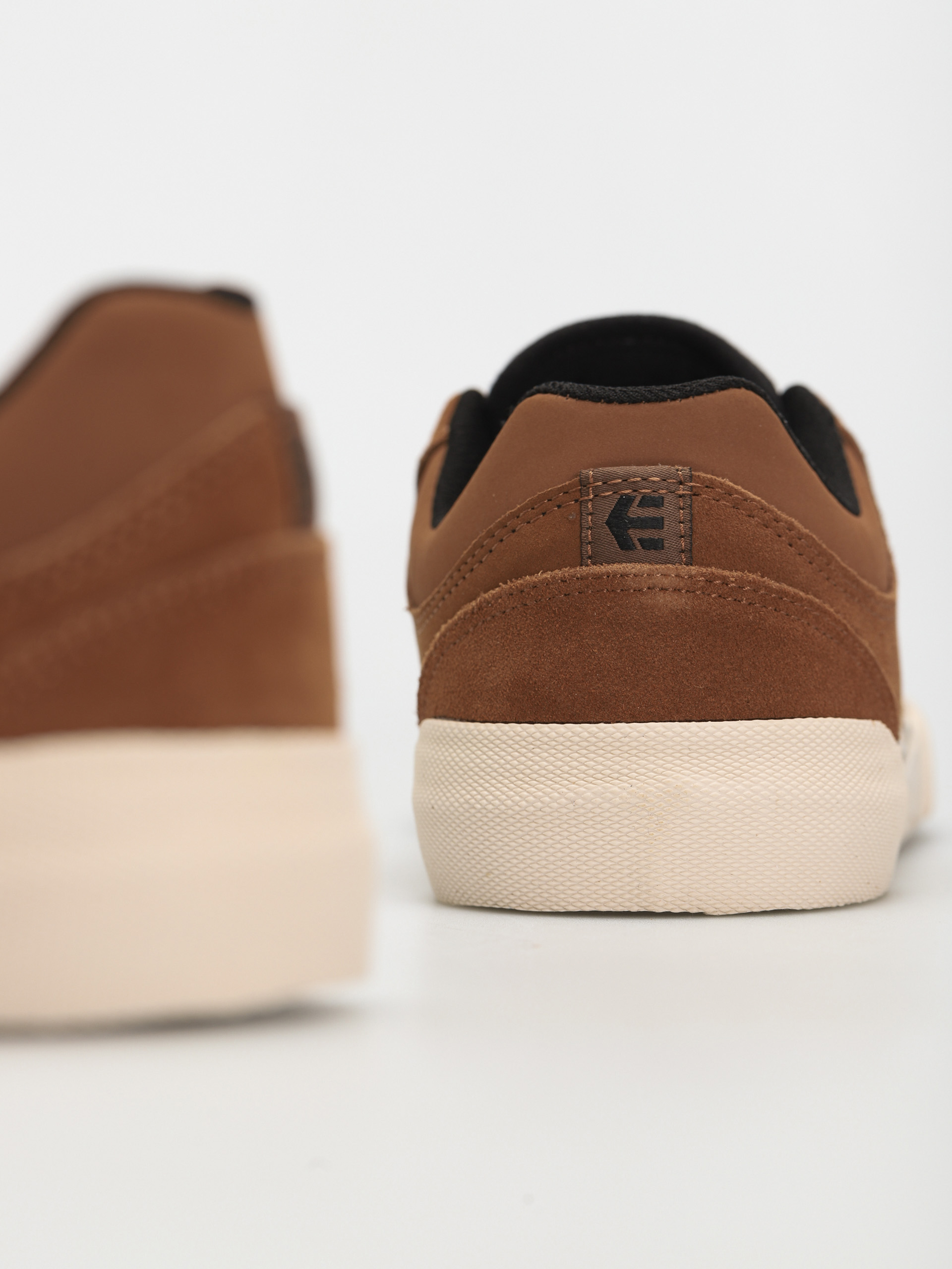 Etnies Joslin Vulc Shoes (brown/black)