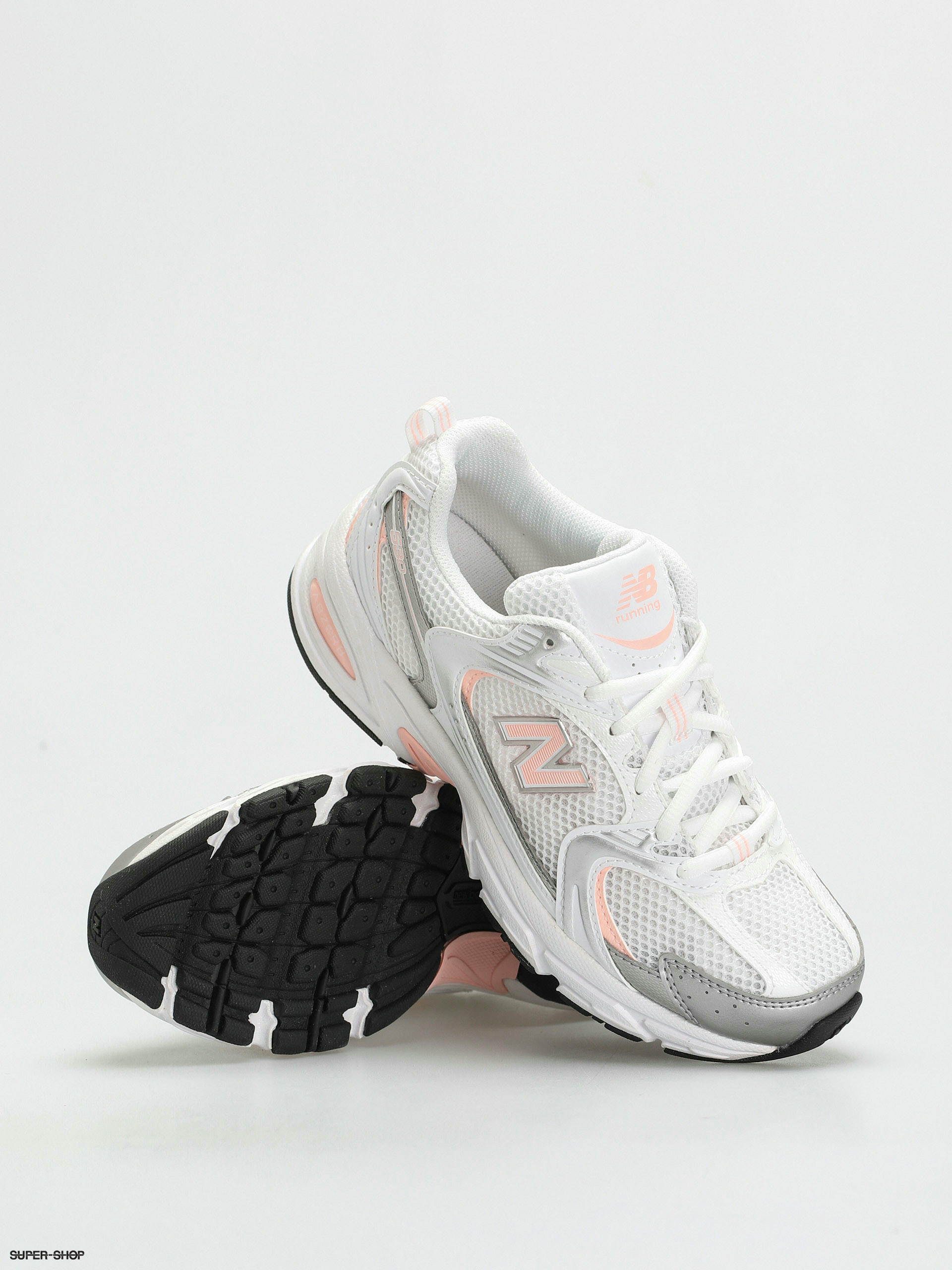 white new balance shoes 530