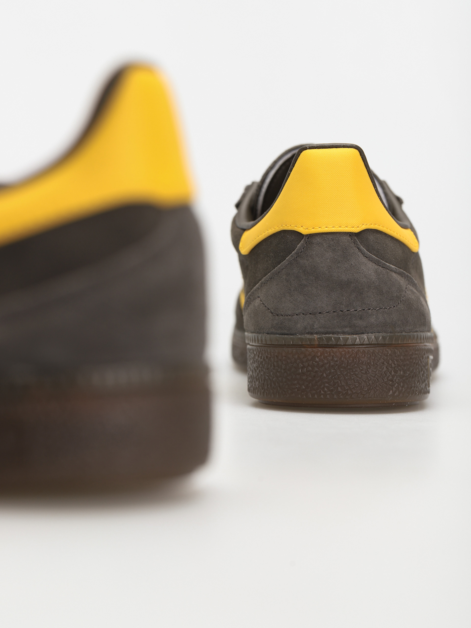 adidas Busenitz Vintage Shoes (shaoli/bogold/gum5)