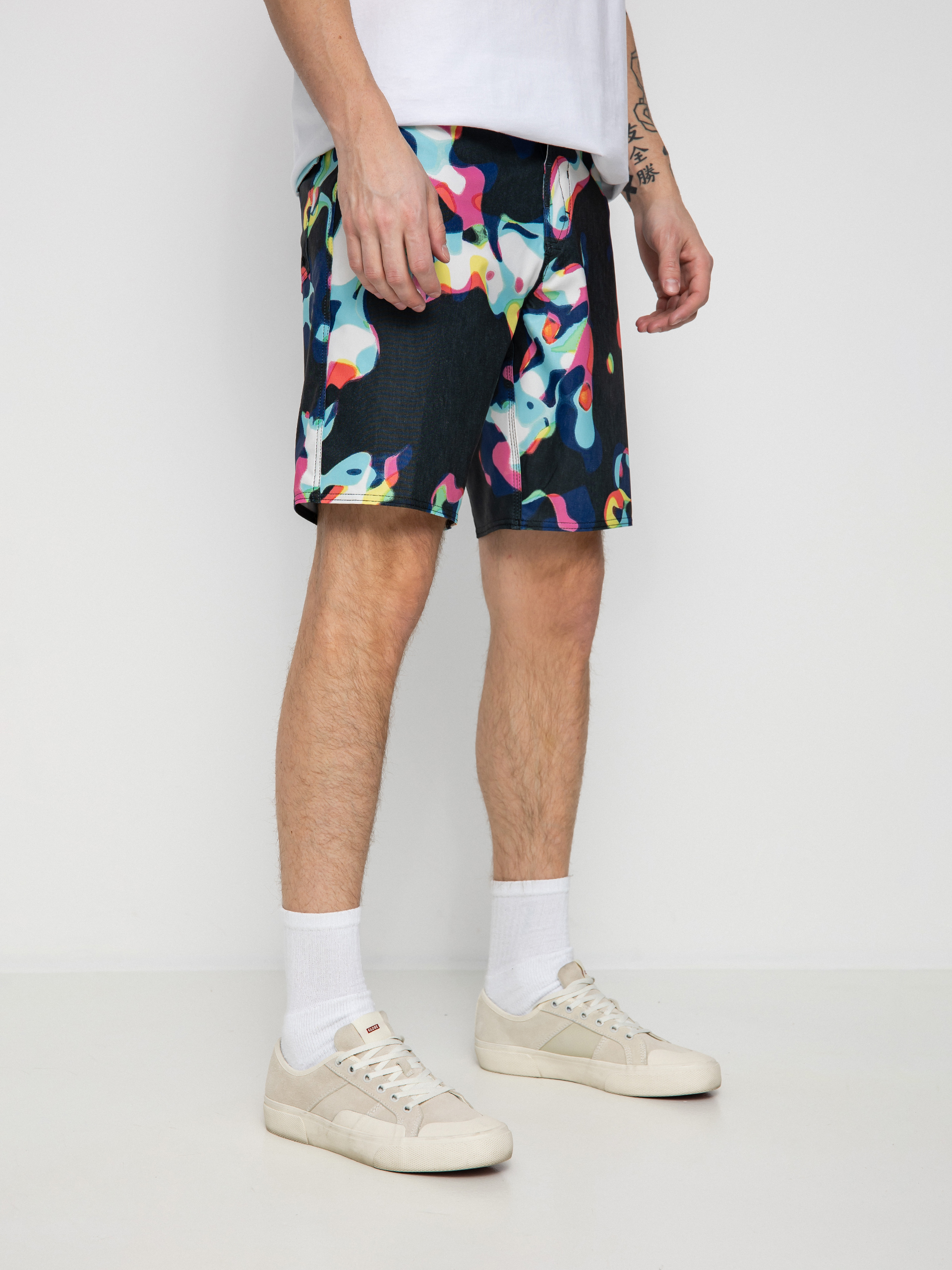 Volcom Saturate Stoney 19 Boardshorts (black)