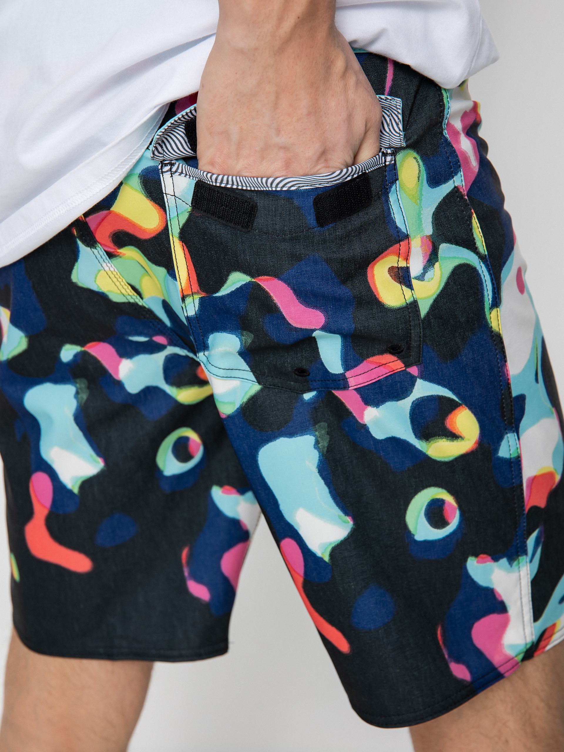 Volcom Saturate Stoney 19 Boardshorts (black)