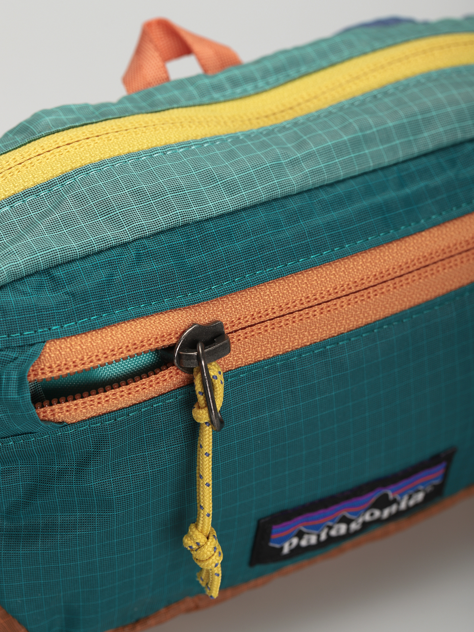 Patagonia Ultralight Black Hole Mini Bum bag (patchwork current blue)