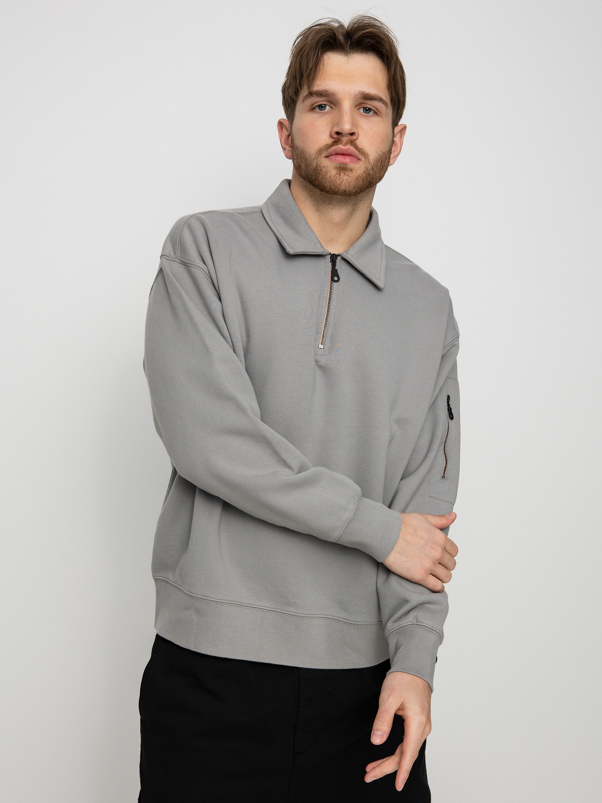 Levi's® Skate New Quarter Zip Sweatshirt (cliff grey)